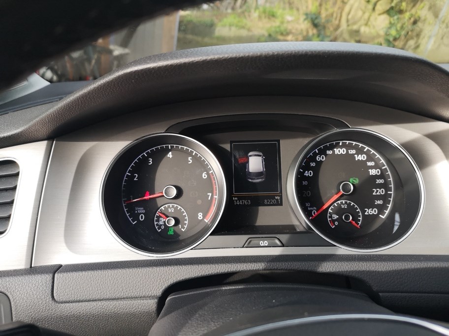 VW Golf 1.4 TGI BlueMotion Comfortline DSG-image-5