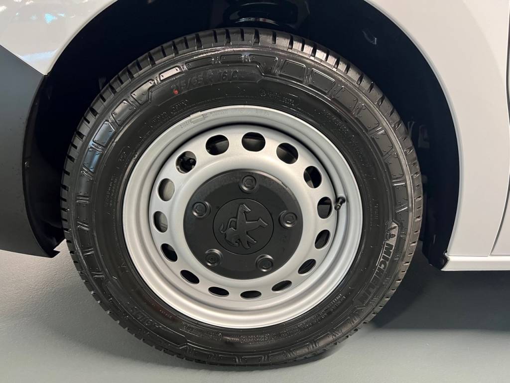 PEUGEOT Expert 75 KWh Standard-image-14
