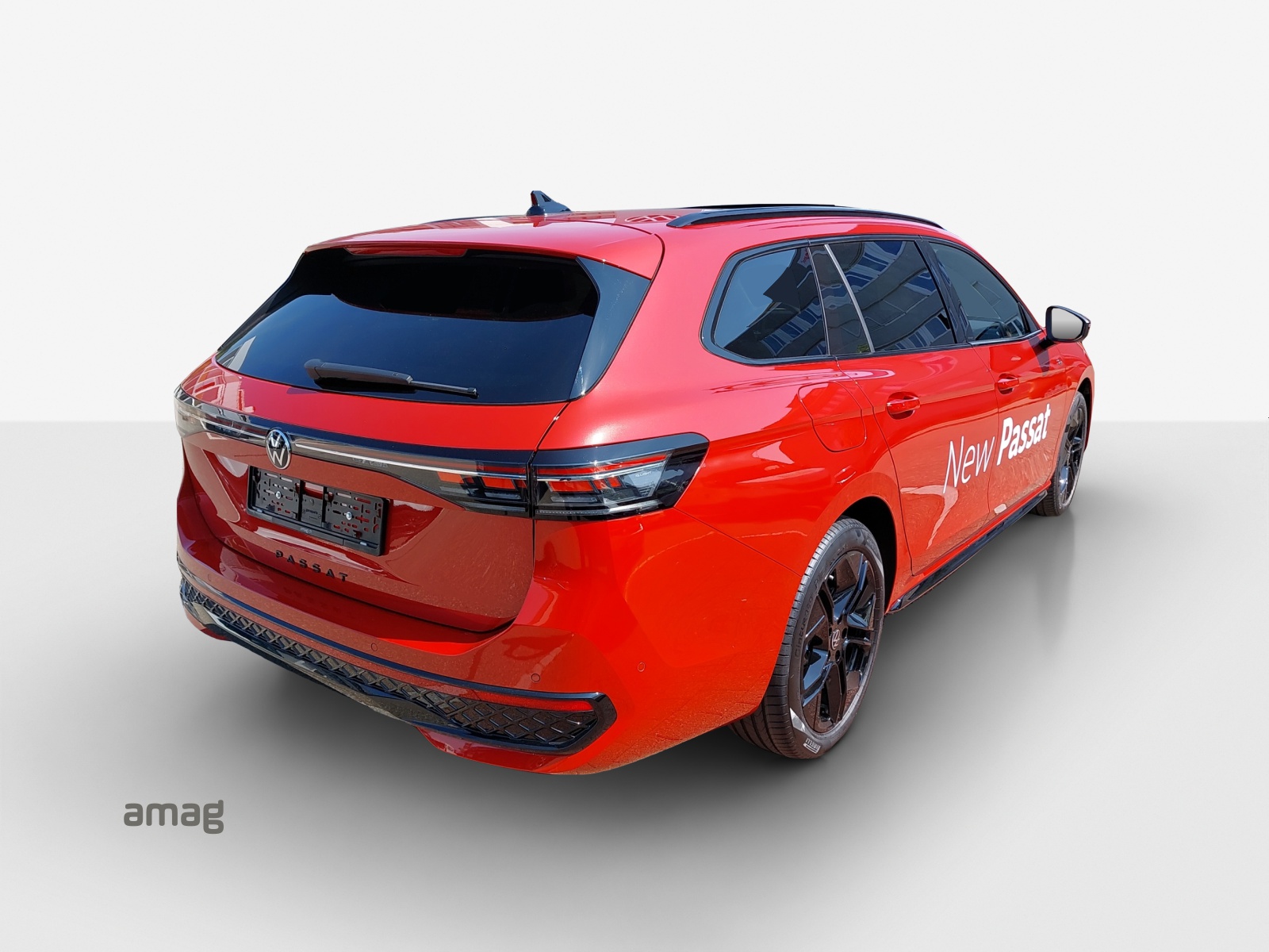 VW Passat Variant 1.5 TSI evo2 Plug-In- Hybrid R-Line DSG-image-4