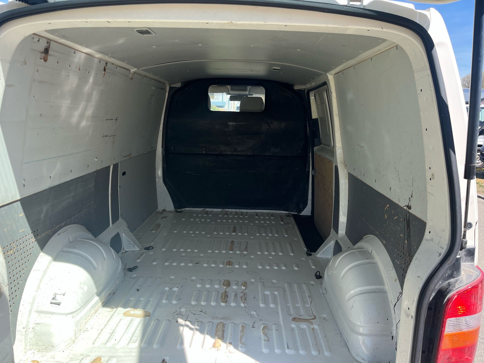 VW T5 2.5 TDI PD 4MOTION-image-3