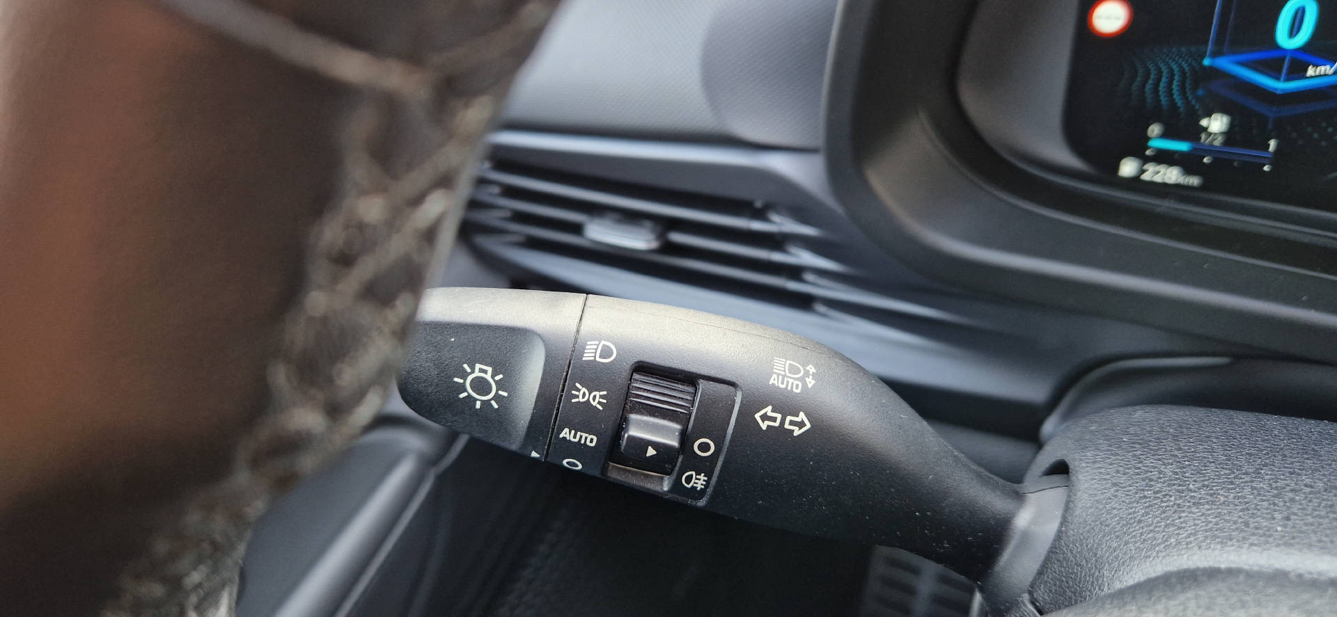 HYUNDAI Bayon 1.0 T-GDi 120 Vertex-image-11