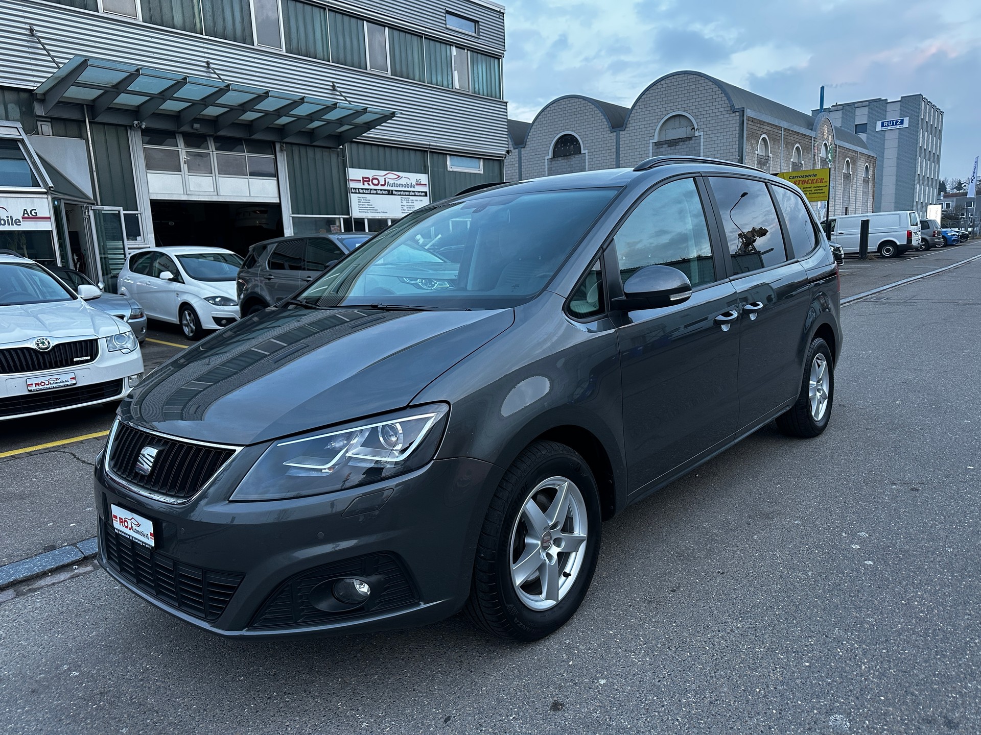 SEAT Alhambra 2.0 TDI Style DSG-image-1