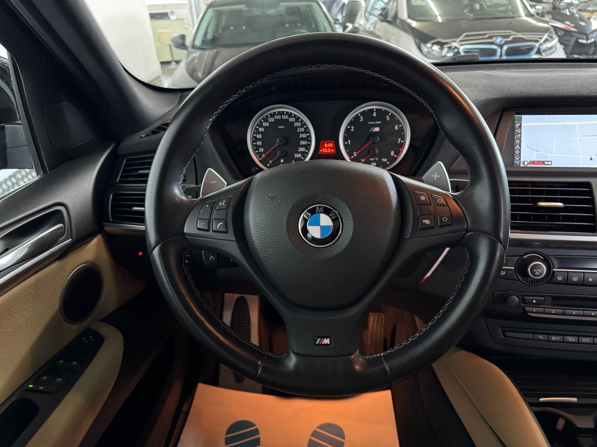 BMW X5 xDrive M Steptronic-image-18