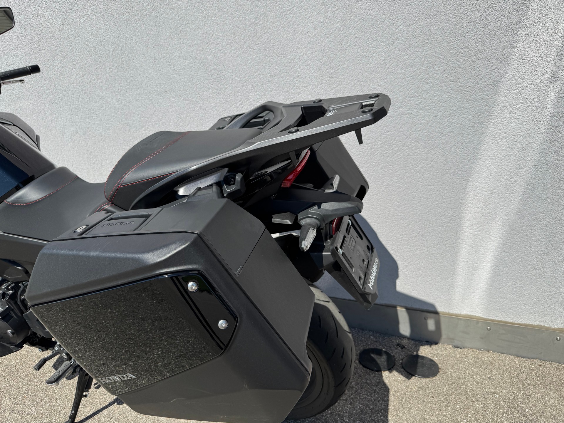 HONDA NT 1100-image-9