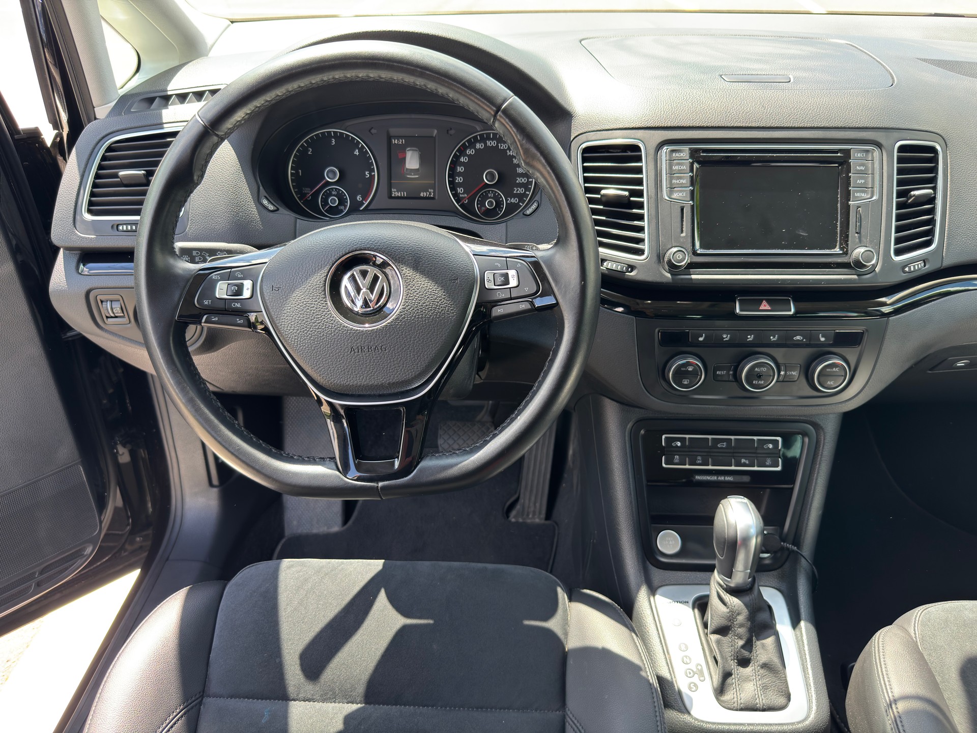 VW Sharan 2.0 TDI BMT United 4Motion DSG-image-5