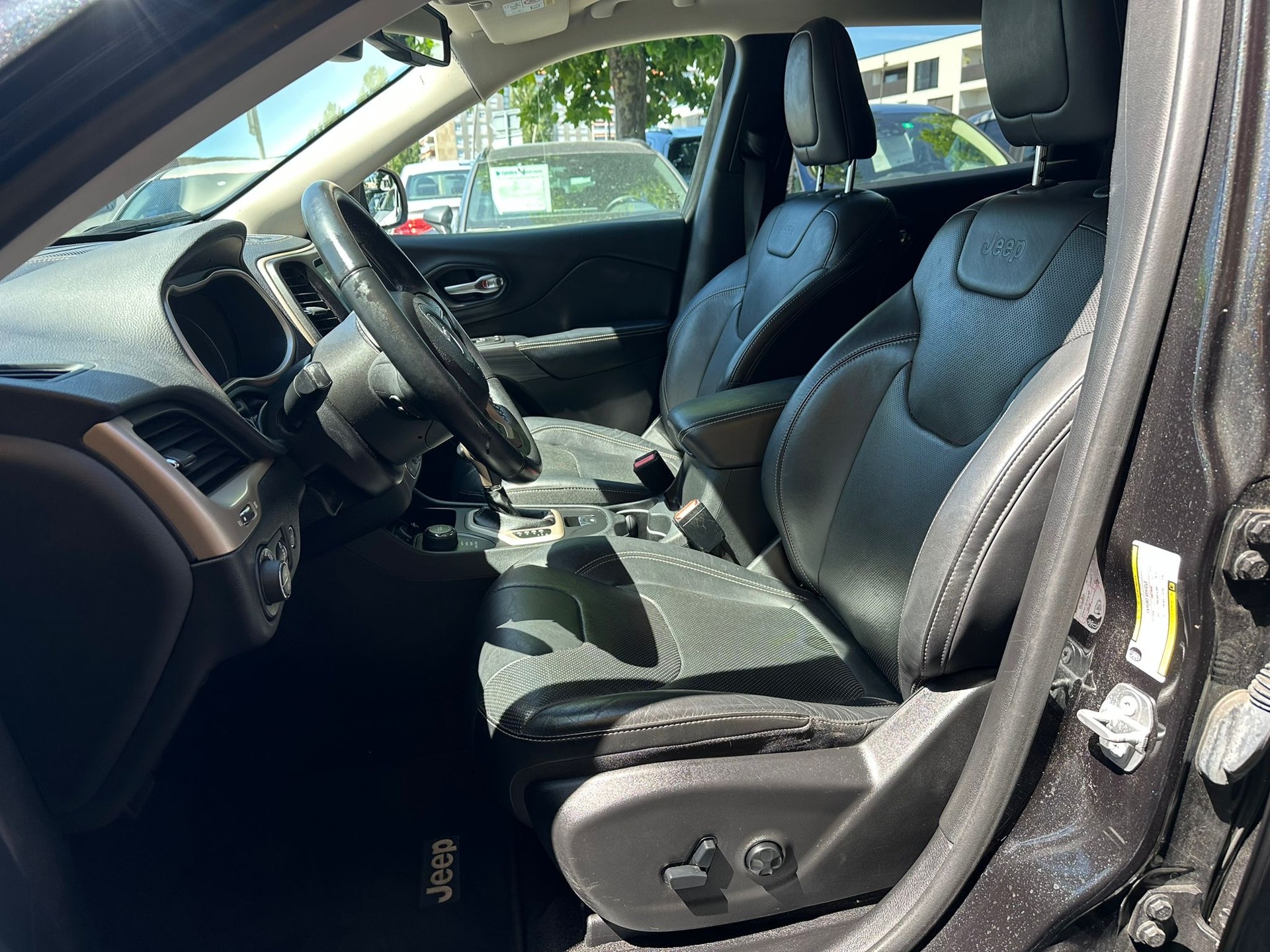 JEEP Cherokee 2.2TD Limited AWD 9ATX AD-image-9