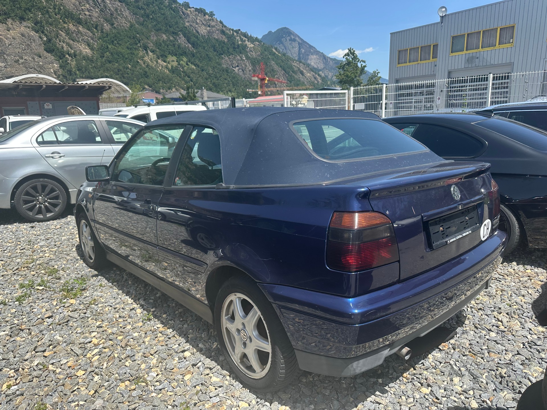 VW Golf Cabriolet 2000 Avantgarde-image-12