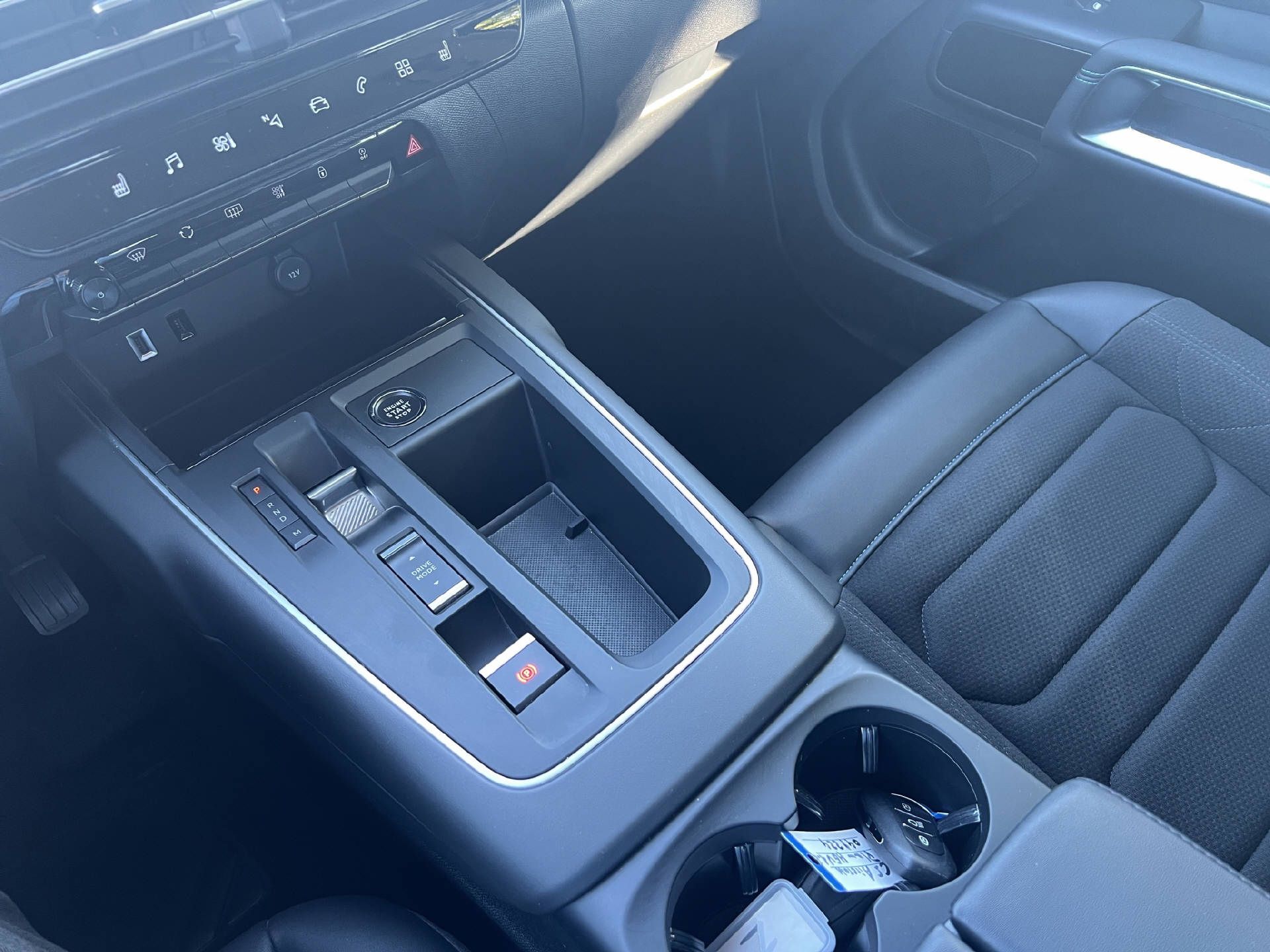 CITROEN C5 Aircross 1.2 Hybrid Swiss Edition-image-11