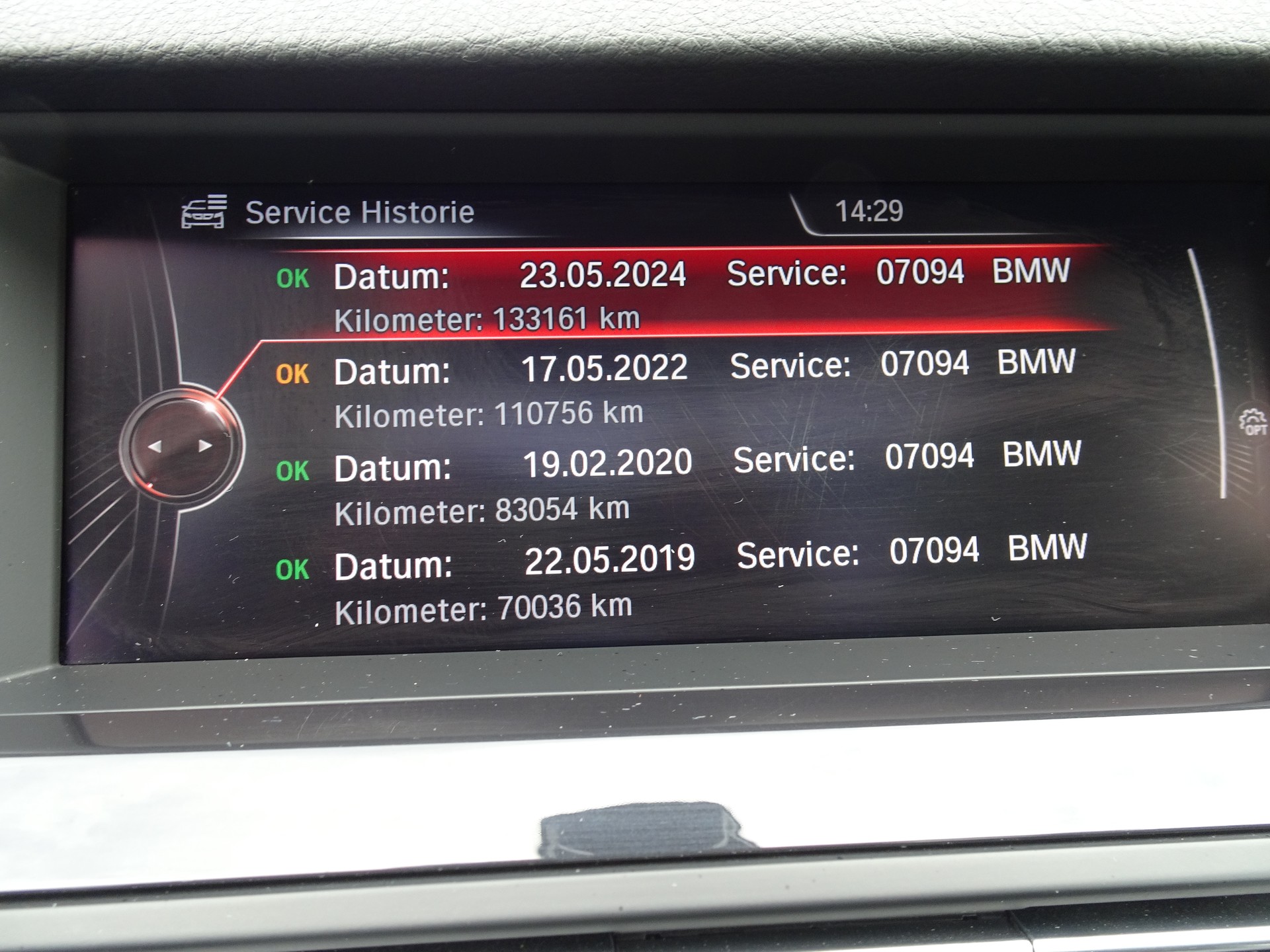 BMW 530d Touring xDrive Steptronic-image-13