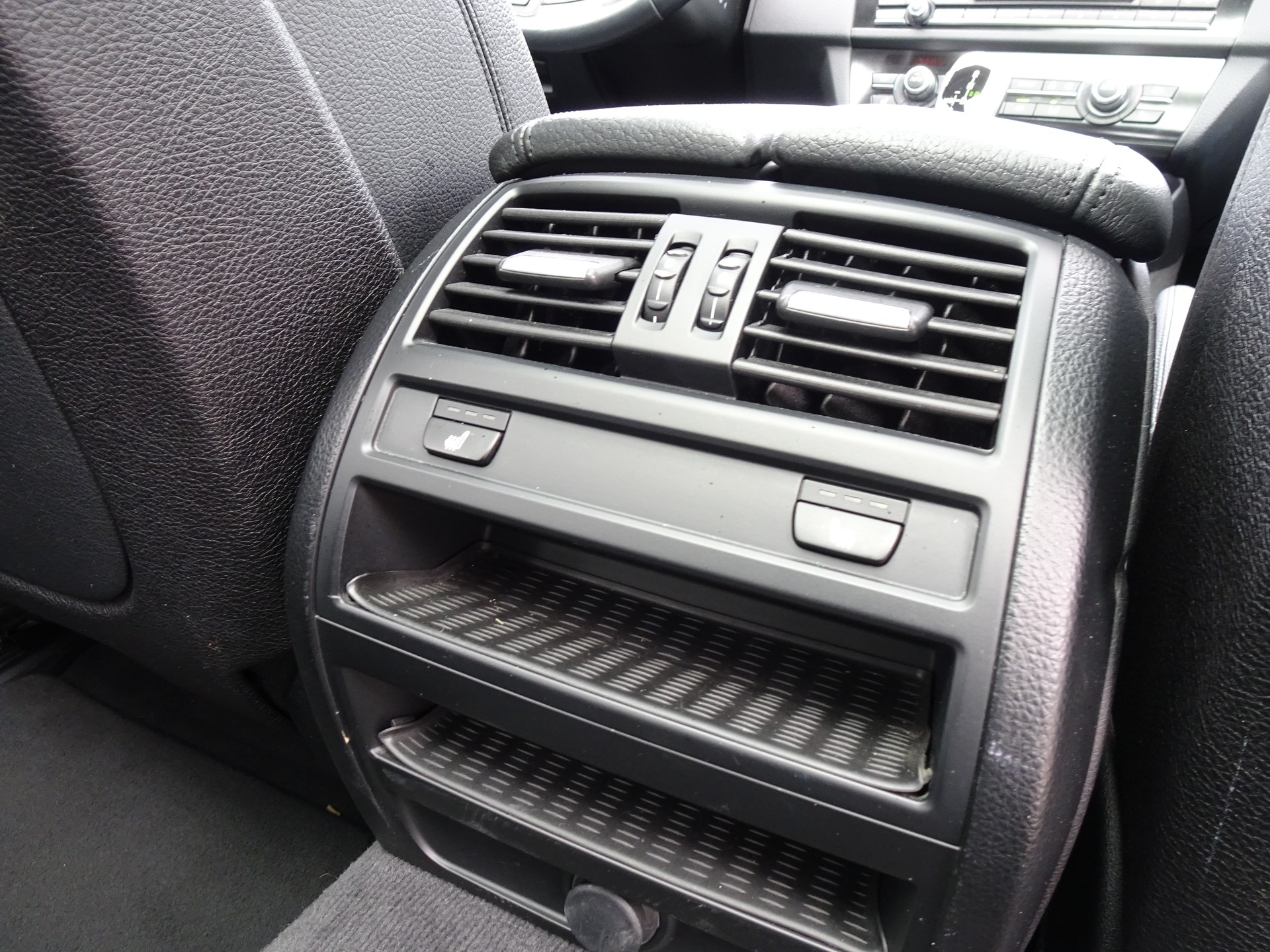 BMW 530d Touring xDrive Steptronic-image-8