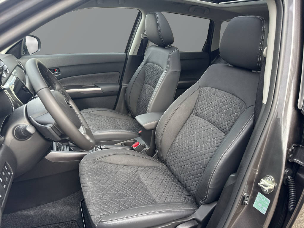 SUZUKI Vitara 1.4 T Compact Top Hybrid 4x4-image-10