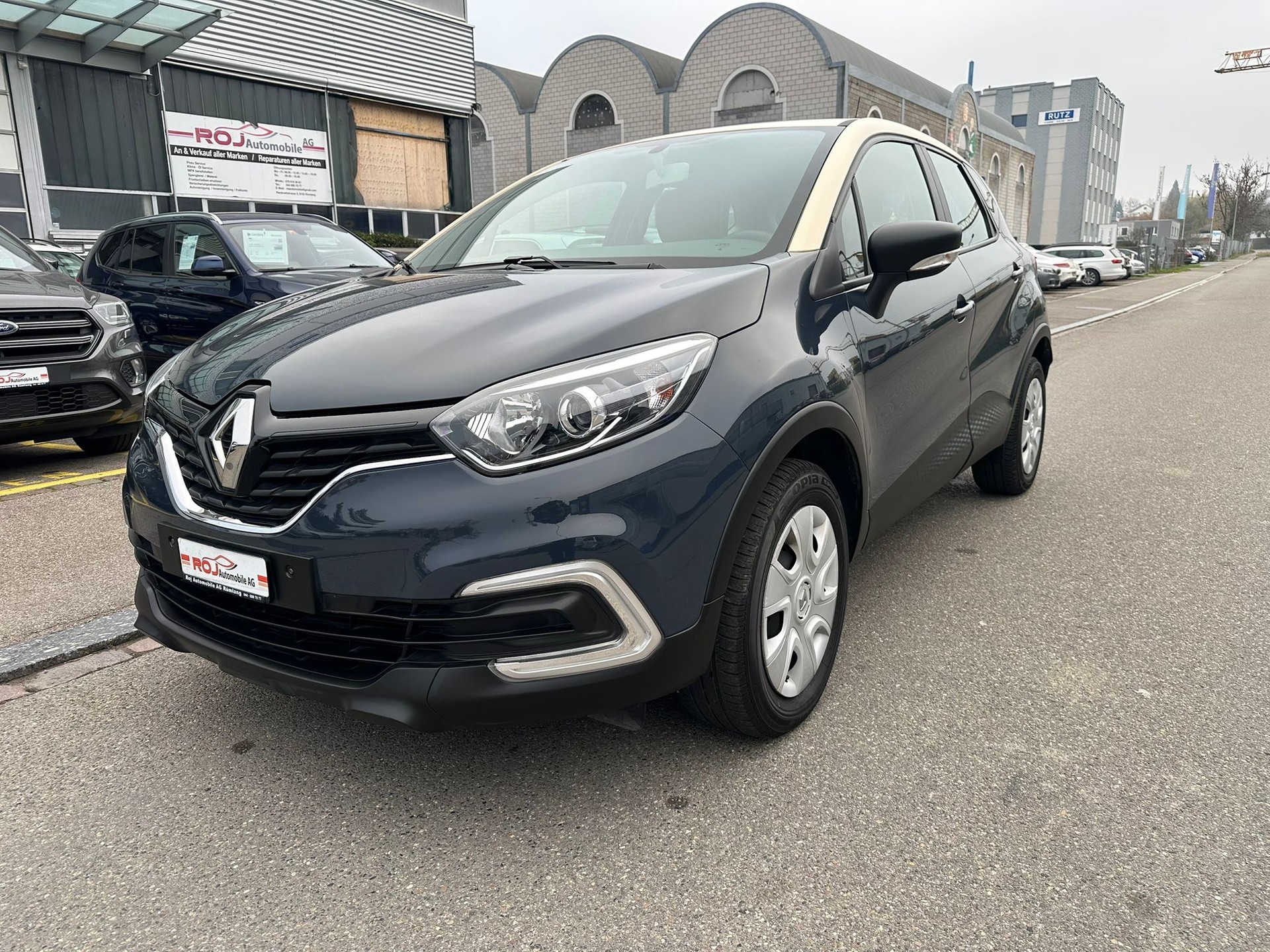 RENAULT Captur 0.9 12V Life-image-1