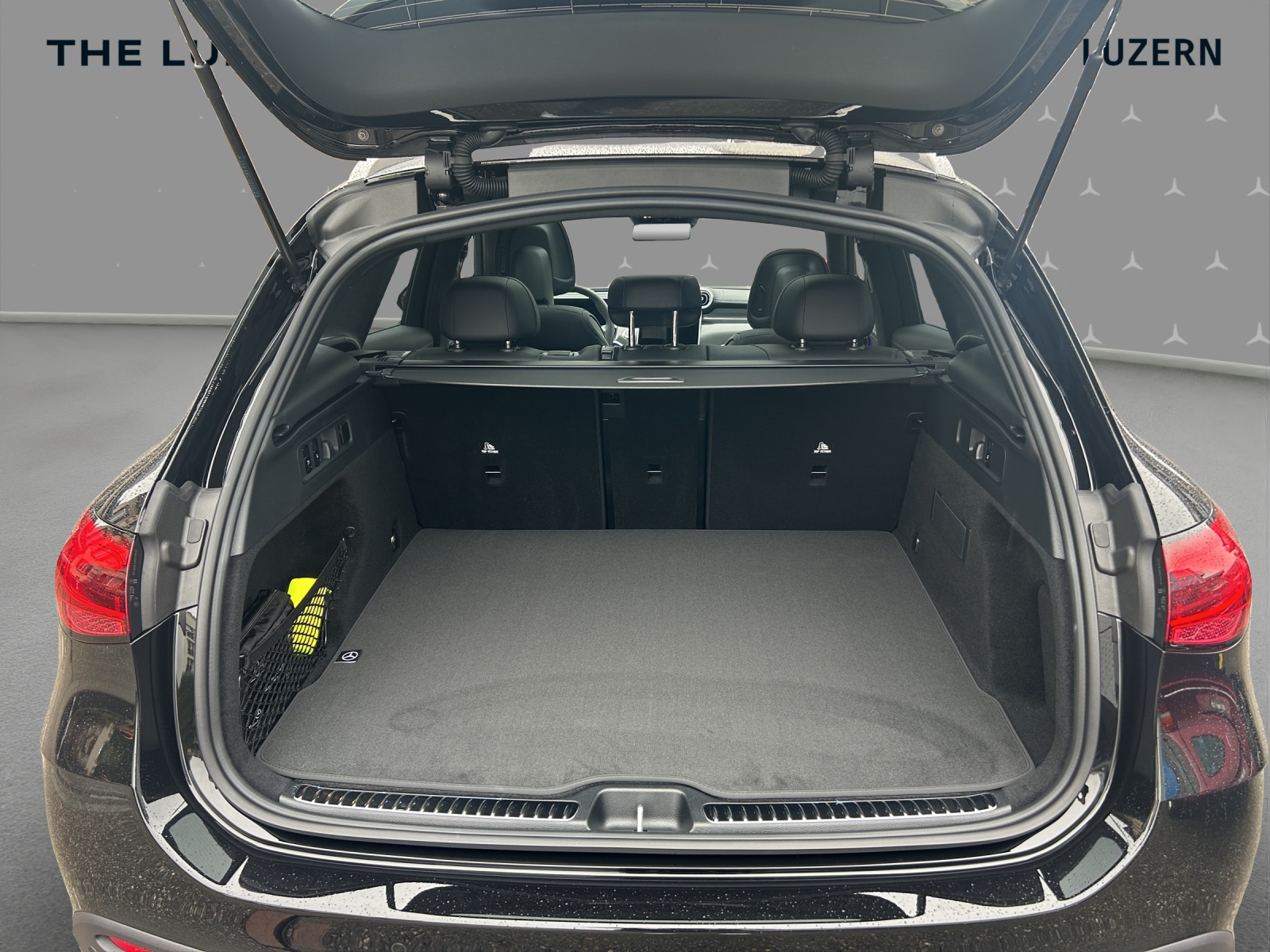 MERCEDES-BENZ GLC 300 d 4Matic 9G-Tronic-image-7