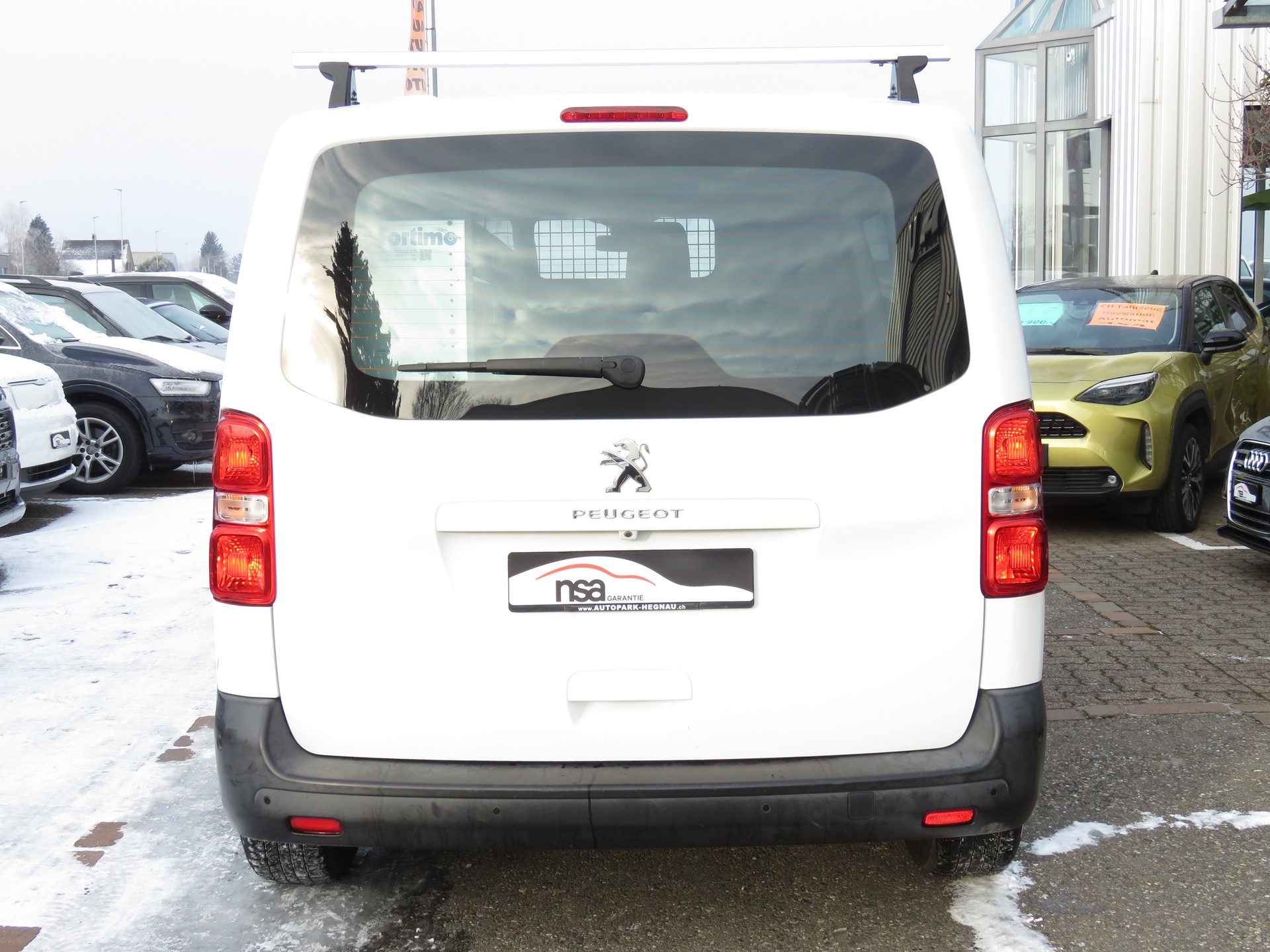 PEUGEOT Expert 2.0 BlueHDi 150 S&S Premium Standard-image-4