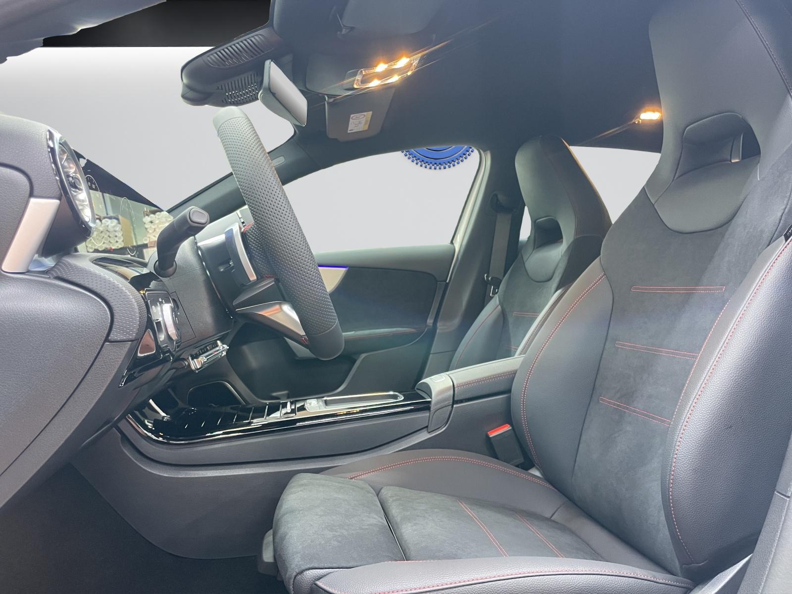 MERCEDES-BENZ A 250 e EQ Star AMG Line-image-3