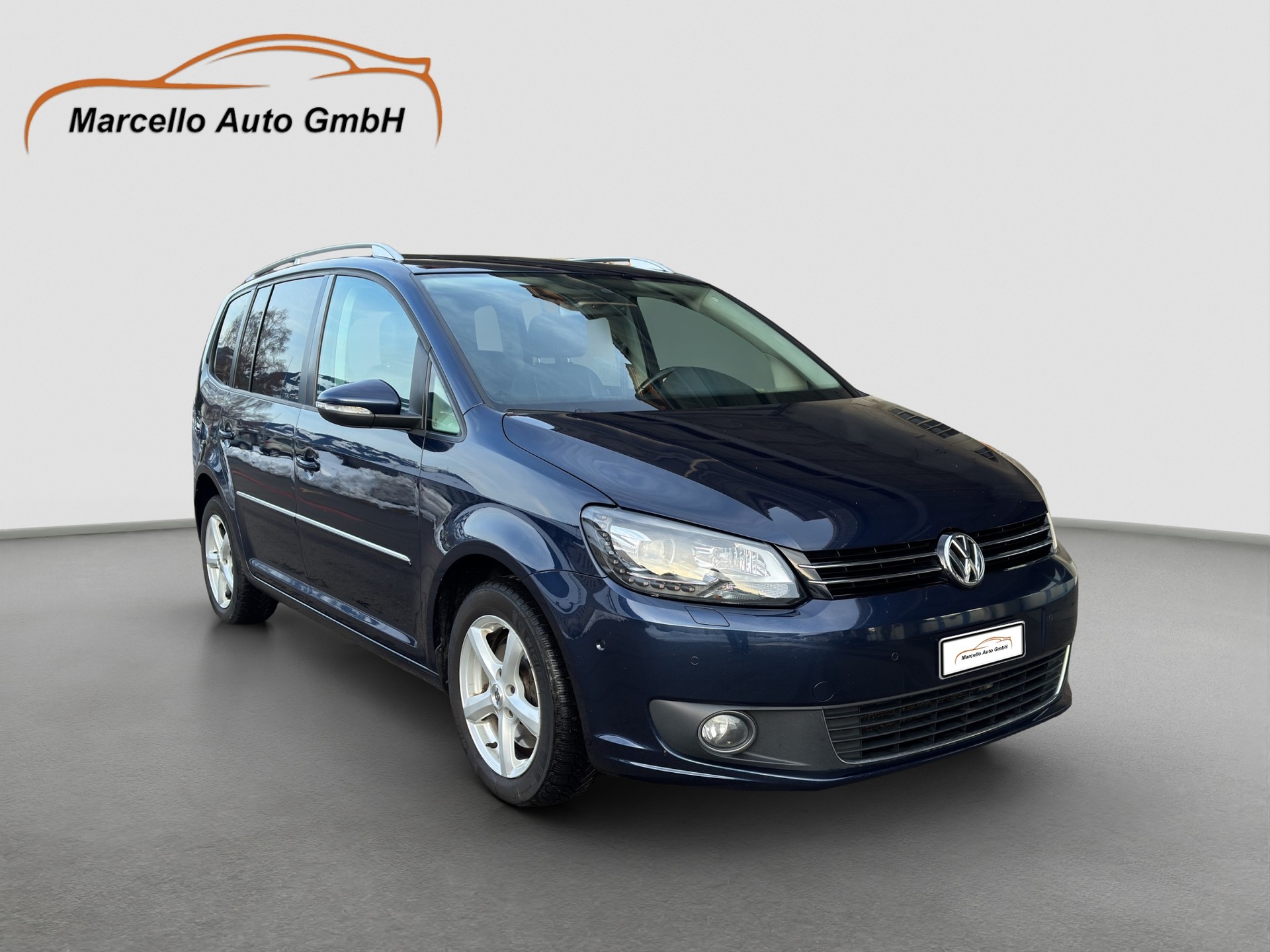 VW Touran 2.0 TDI Highline DSG-image-2