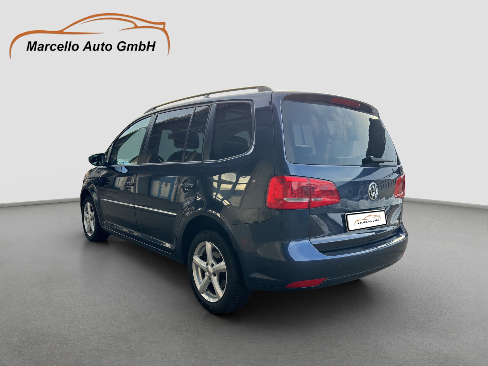 VW Touran 2.0 TDI Highline DSG-image-13