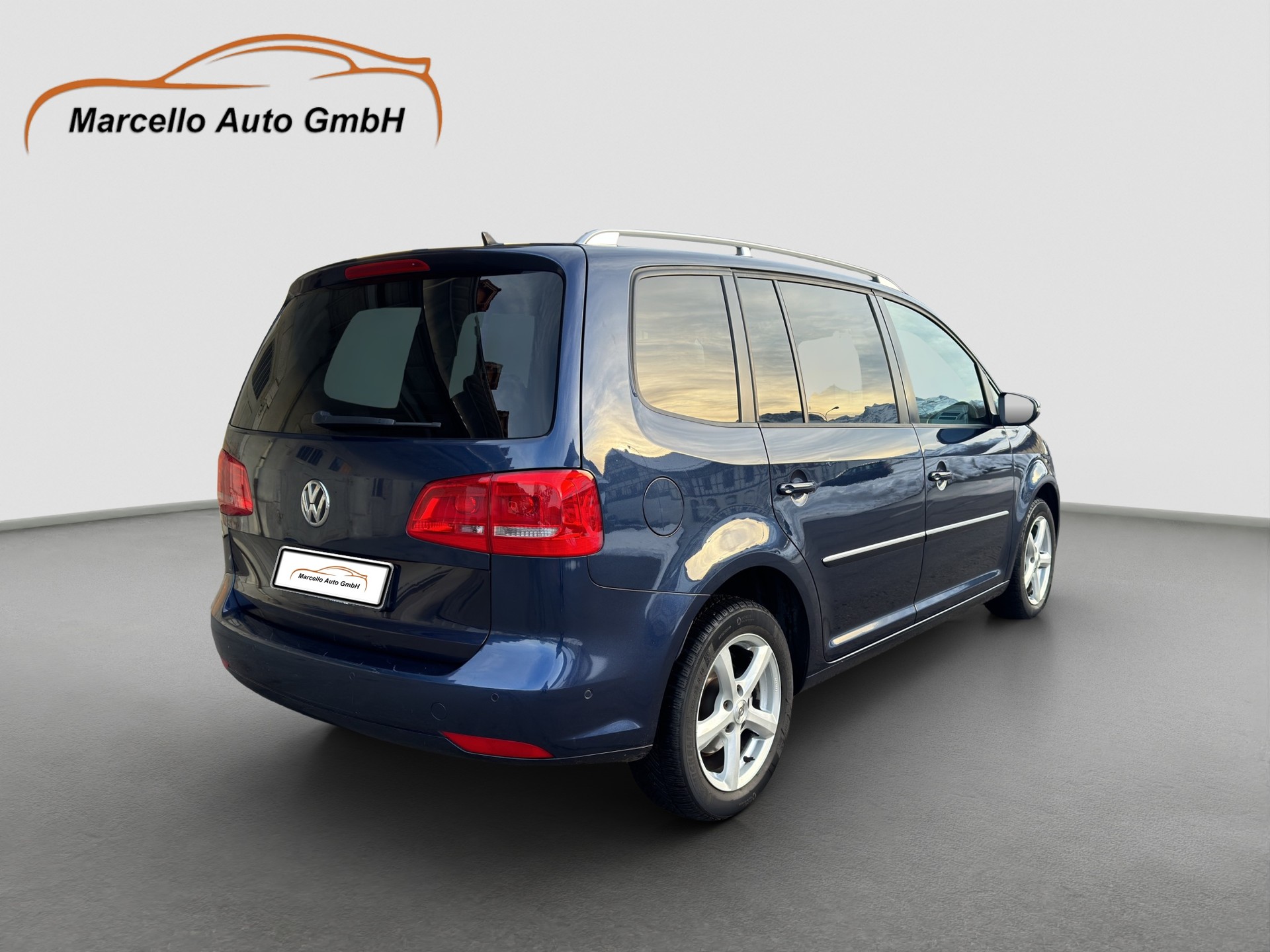 VW Touran 2.0 TDI Highline DSG-image-14
