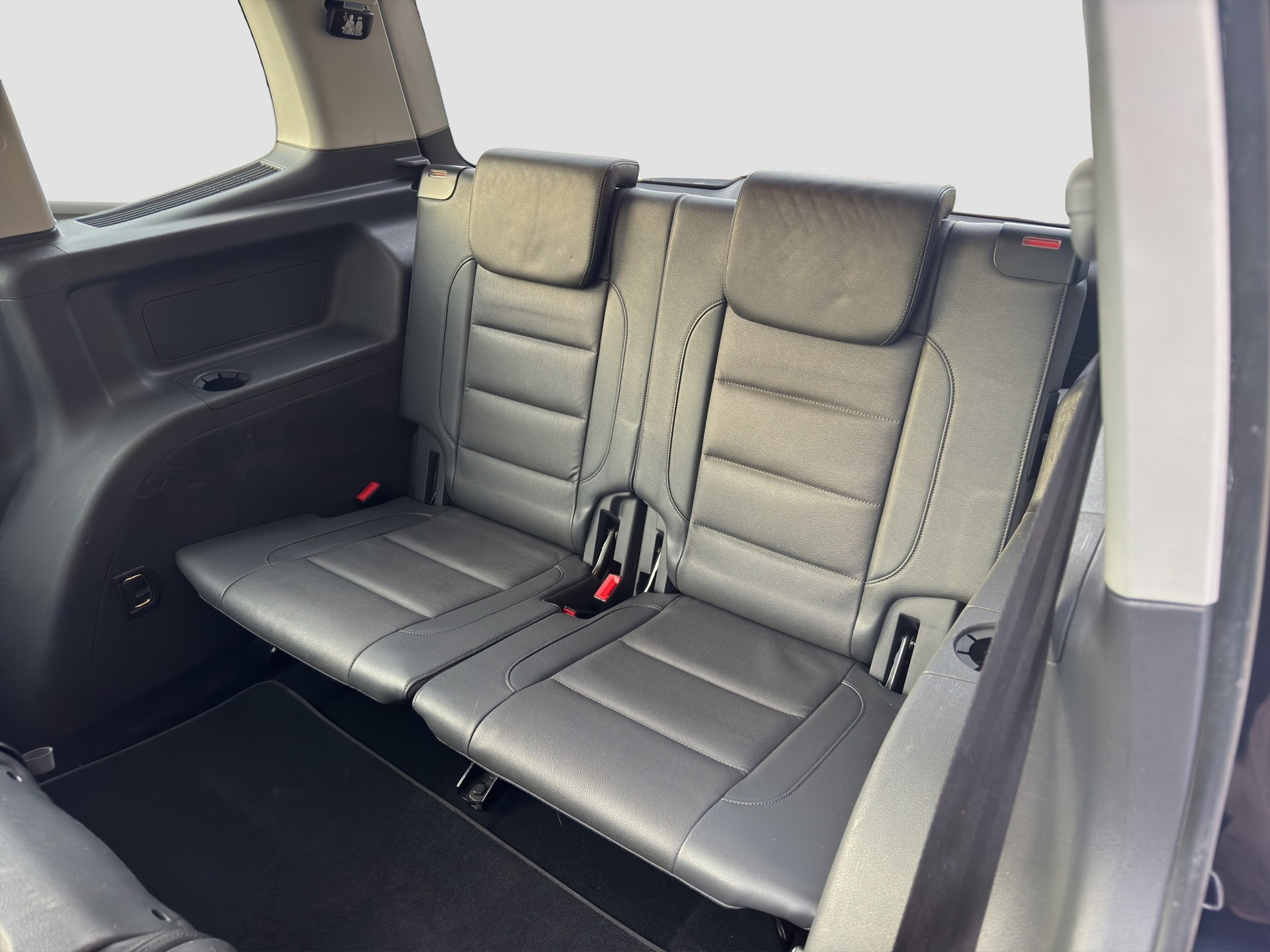 VW Touran 2.0 TDI Highline DSG-image-10