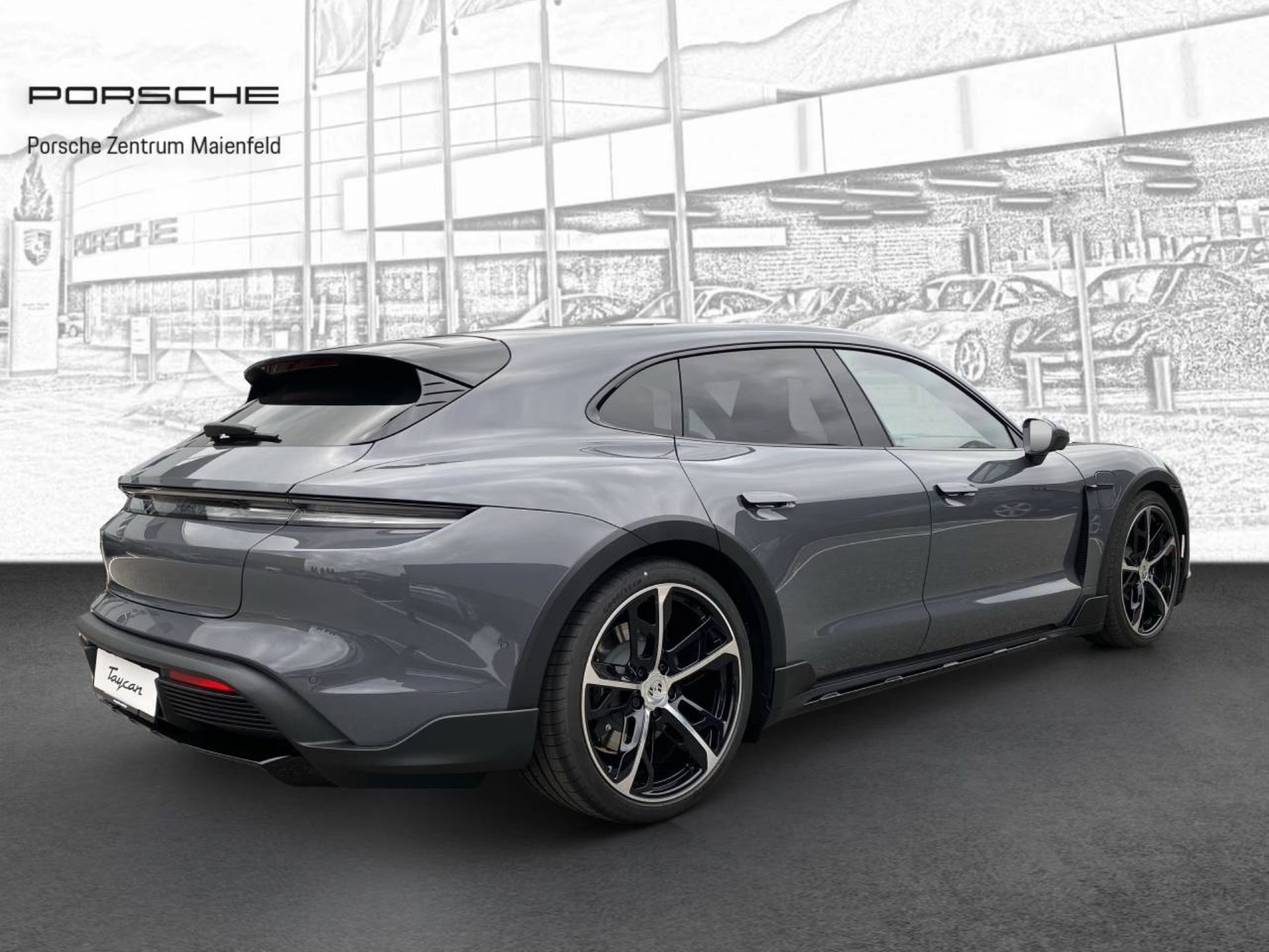 PORSCHE Taycan 4 Cross Turismo-image-9