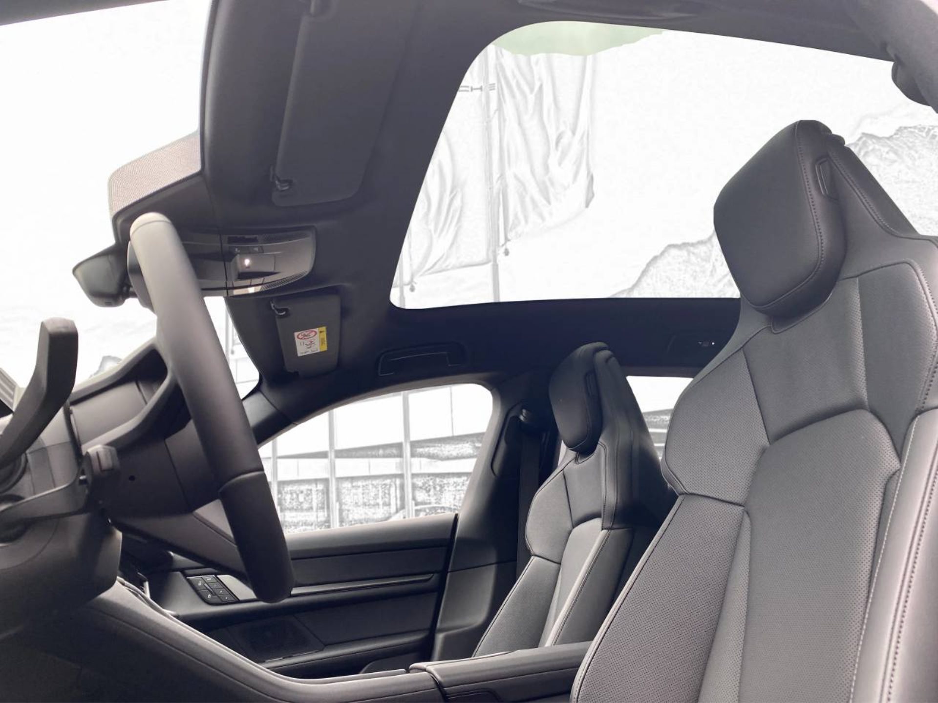 PORSCHE Taycan 4 Cross Turismo-image-17