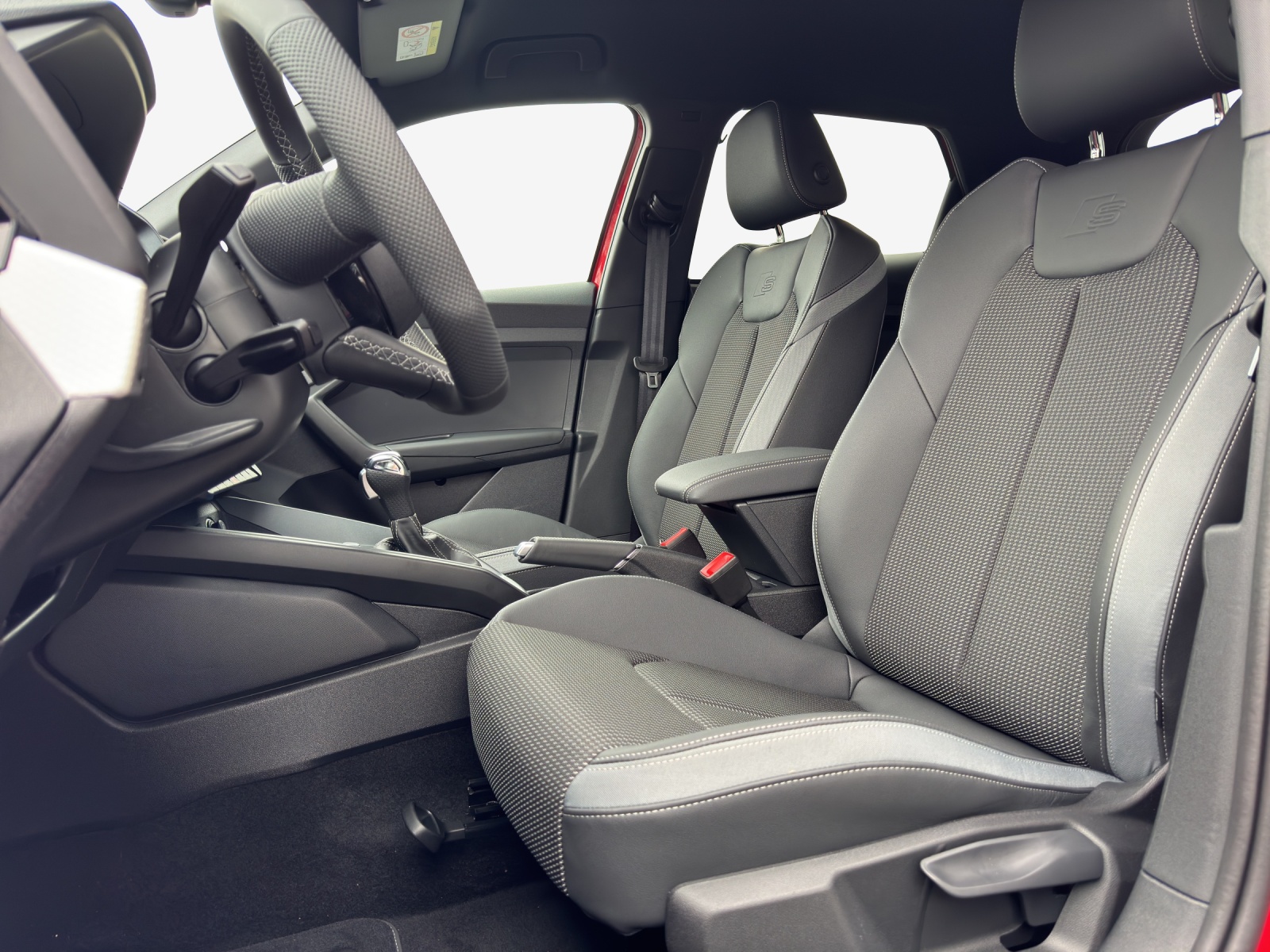 AUDI A1 Sportback 30 TFSI S Line Attraction S-tronic-image-7