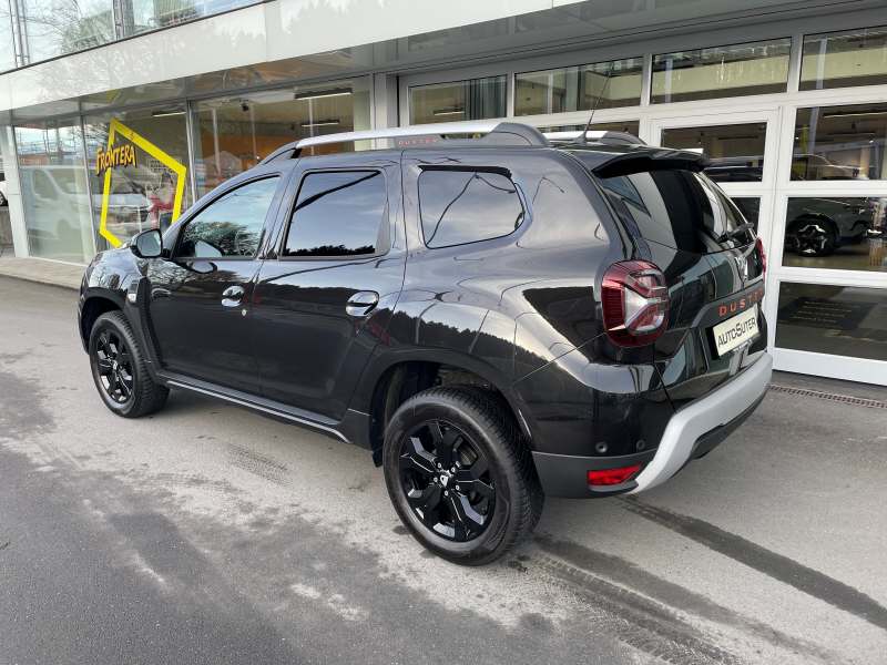 DACIA Duster 1.3 TCe 150 Extreme 4WD-image-3