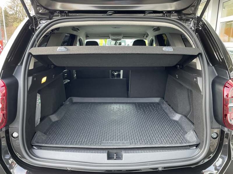 DACIA Duster 1.3 TCe 150 Extreme 4WD-image-11