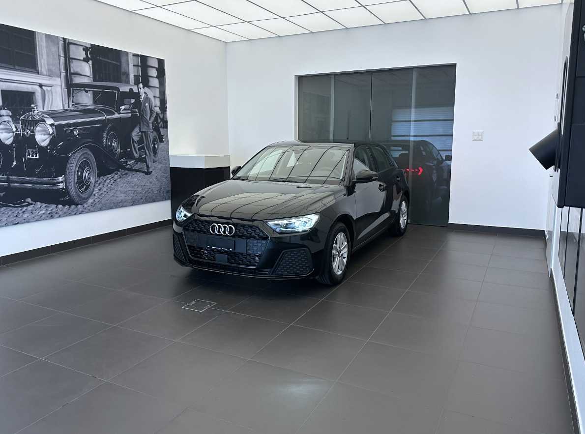 AUDI A1 Sportback 30 TFSI Attraction S-tronic-image-0