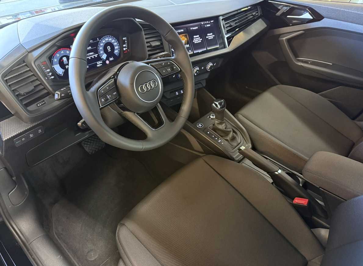 AUDI A1 Sportback 30 TFSI Attraction S-tronic-image-5