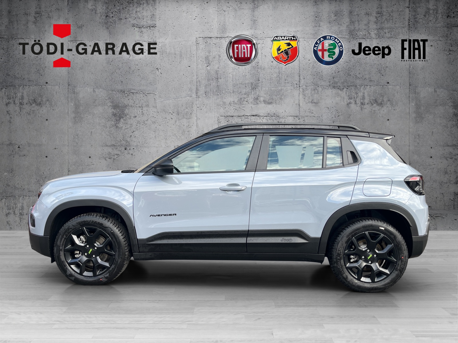 JEEP Avenger 1.2 MHEV Upland Pack Plus 4xe-image-2