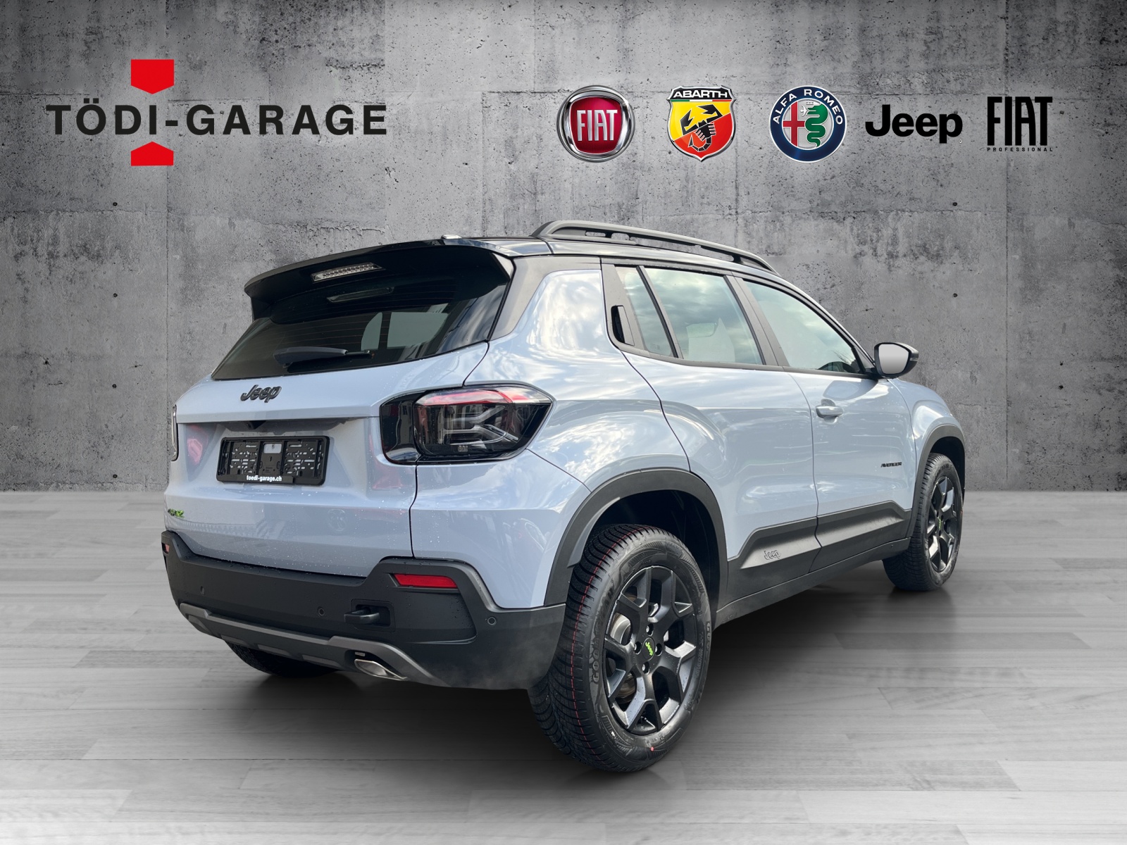 JEEP Avenger 1.2 MHEV Upland Pack Plus 4xe-image-5