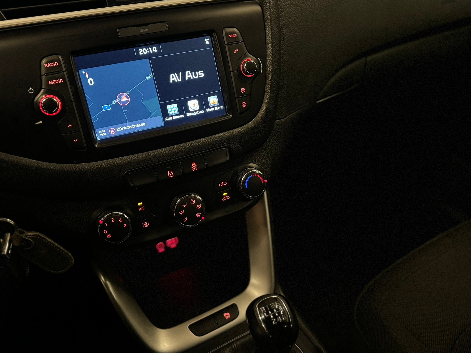 KIA Cee'd Sportswagon 1.6 GDi Trend DCT-image-14