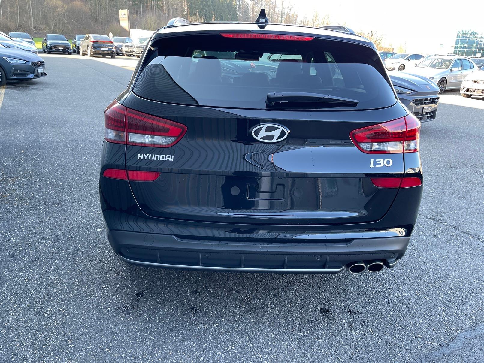 HYUNDAI i30 Wagon 1.5 T-GDi N-Line-image-3