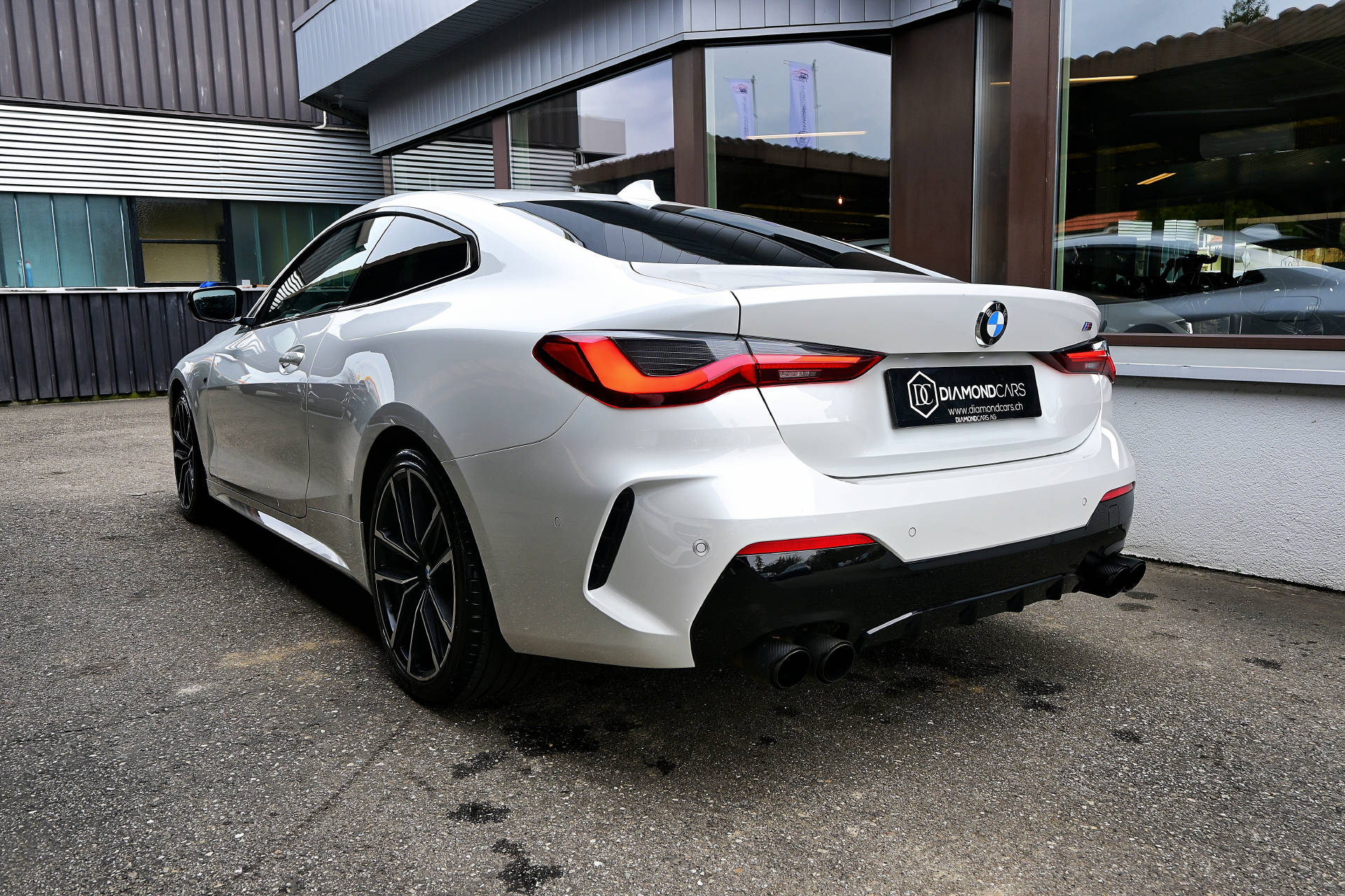 BMW M440i xDrive Coupé-image-5