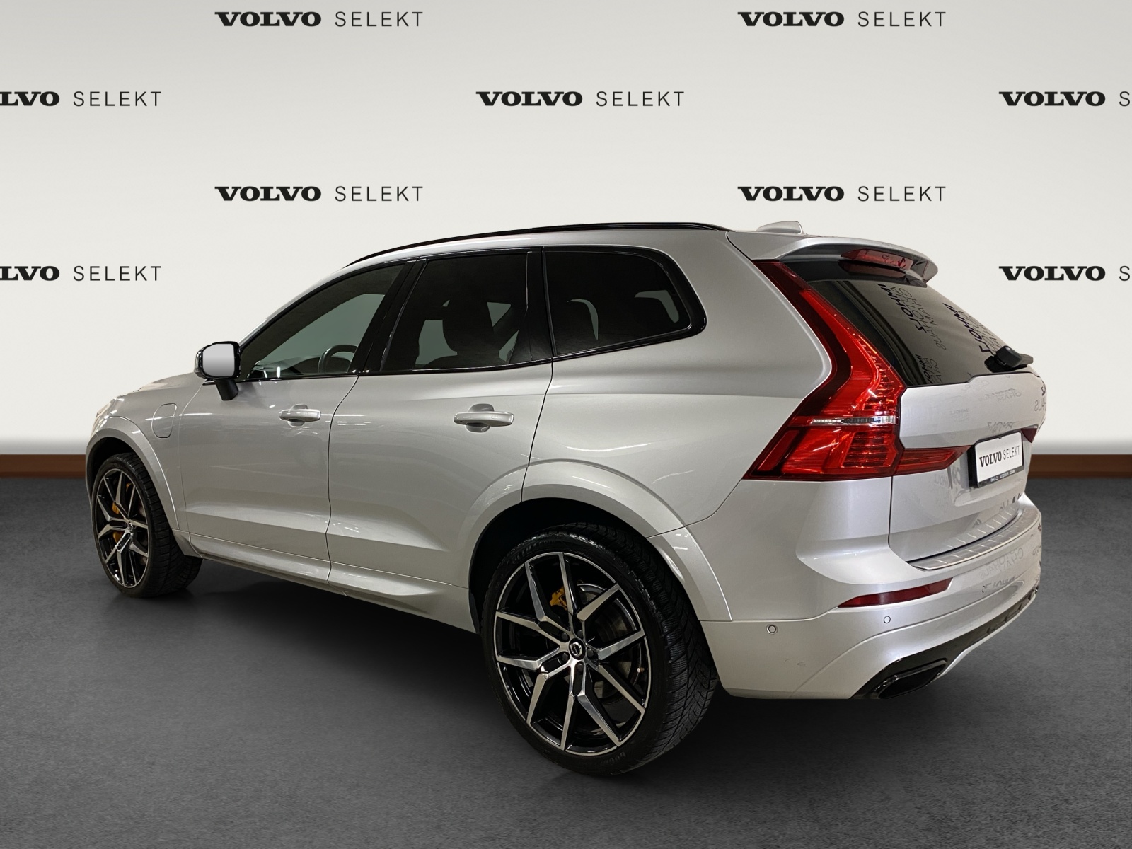 VOLVO XC60 2.0 T8 TE Polestar eAWD-image-2