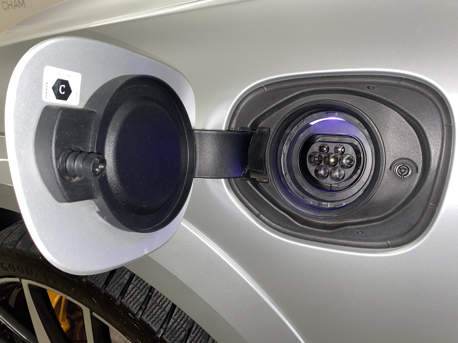 VOLVO XC60 2.0 T8 TE Polestar eAWD-image-19