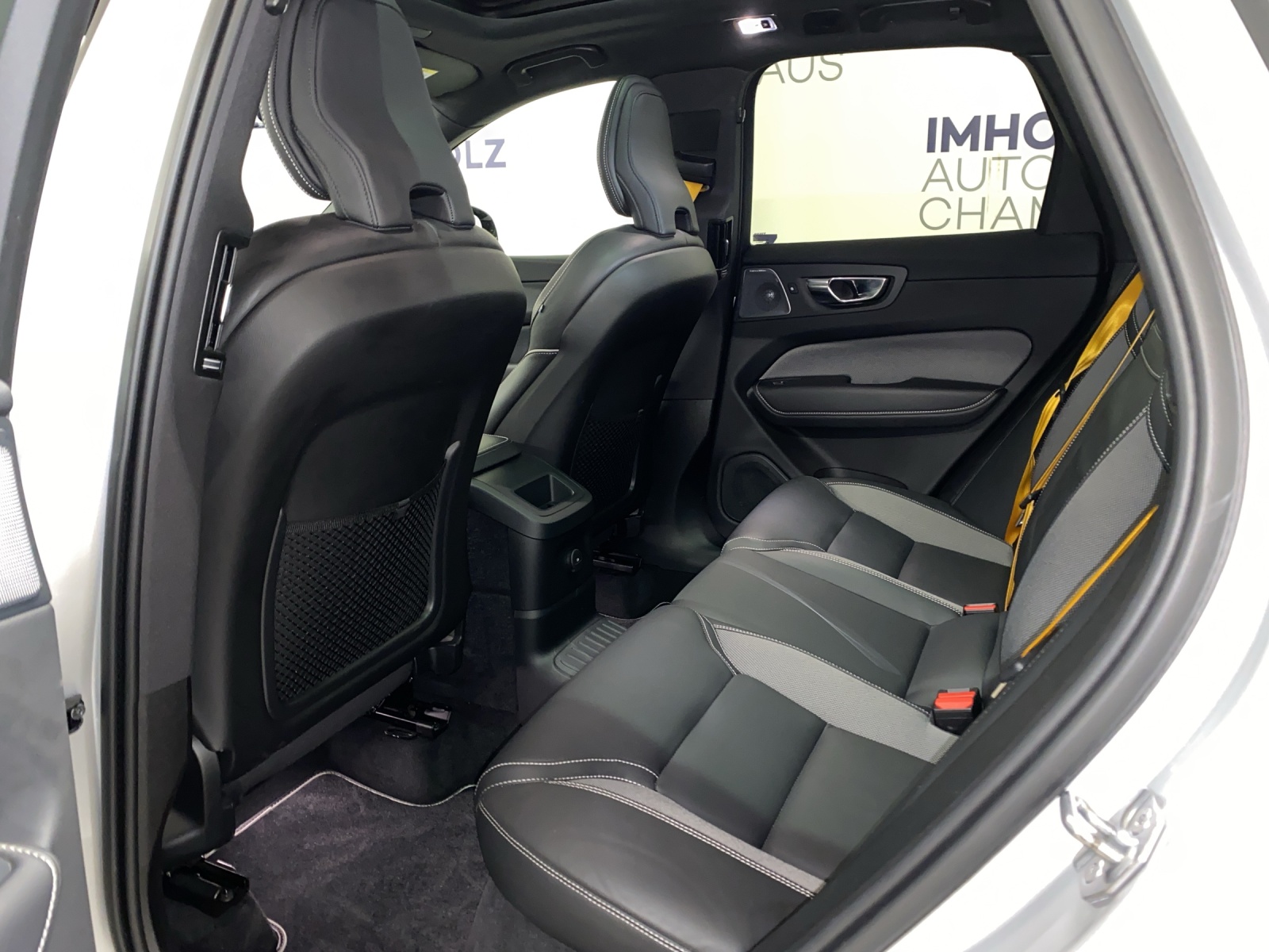 VOLVO XC60 2.0 T8 TE Polestar eAWD-image-16