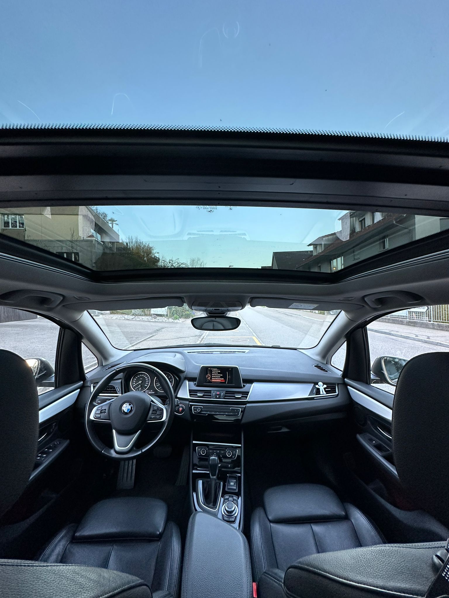 BMW 225i xDrive Active Tourer Luxury Line Steptronic-image-8