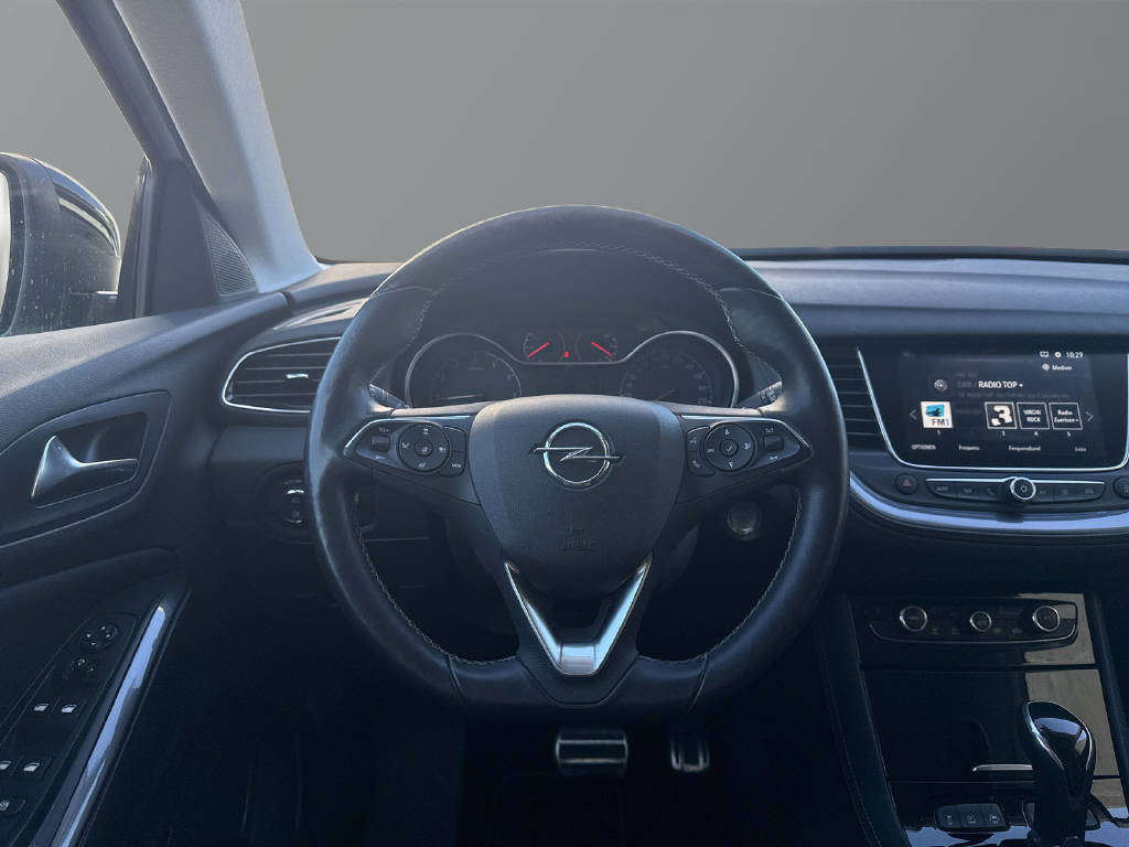 OPEL Grandland X 1.6 T Ultimate-image-11