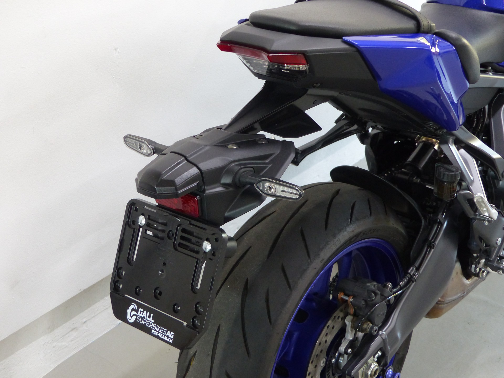 YAMAHA MT-09 ABS-showroom-element-3