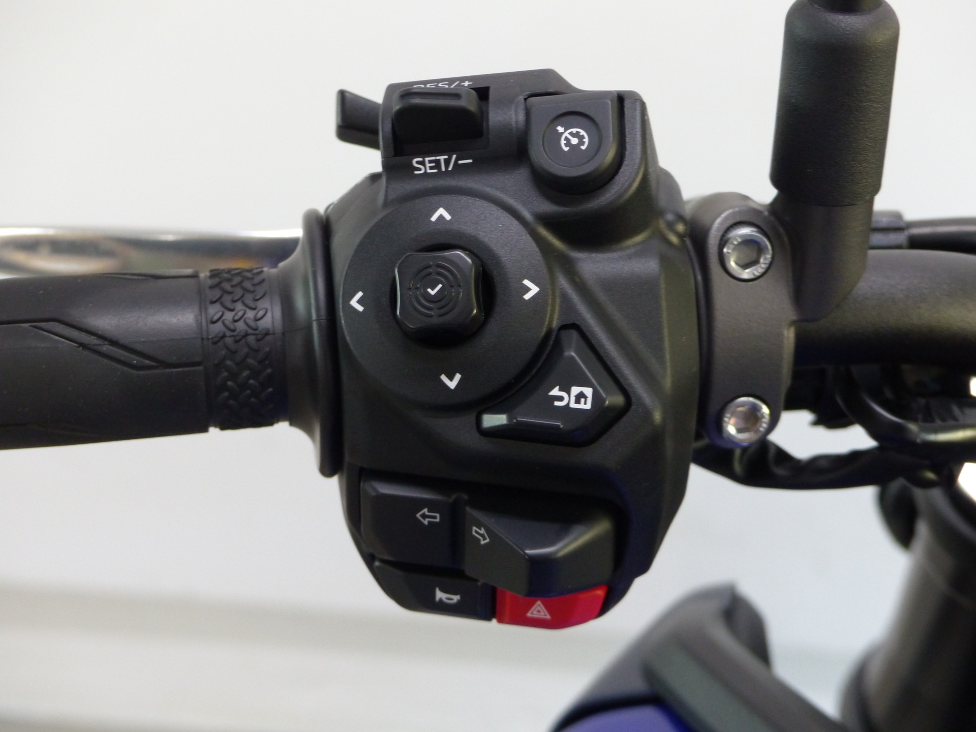 YAMAHA MT-09 ABS-image-10