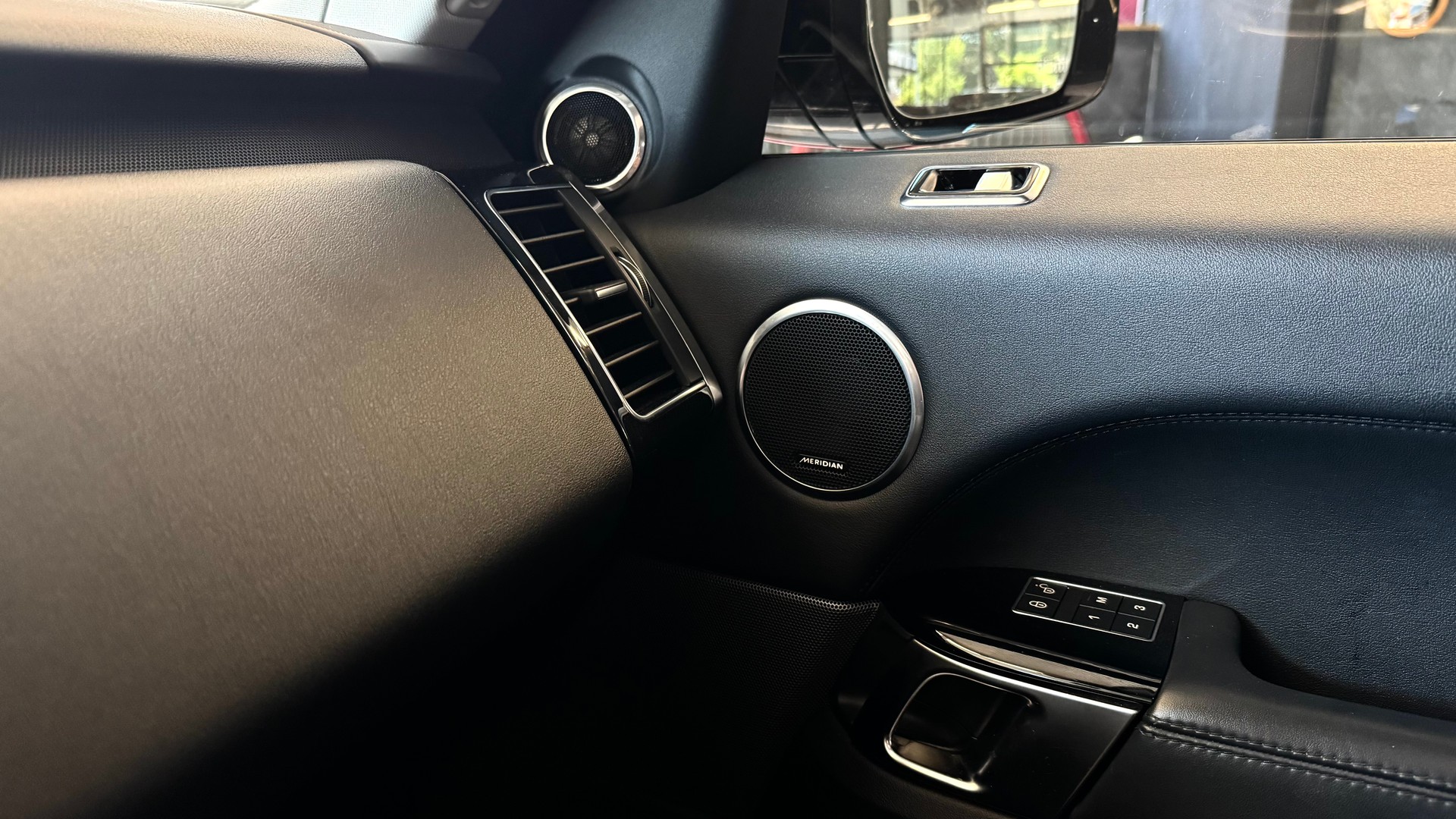 LAND ROVER Range Rover Sport 3.0 SDV6 HSE Automatic-image-10