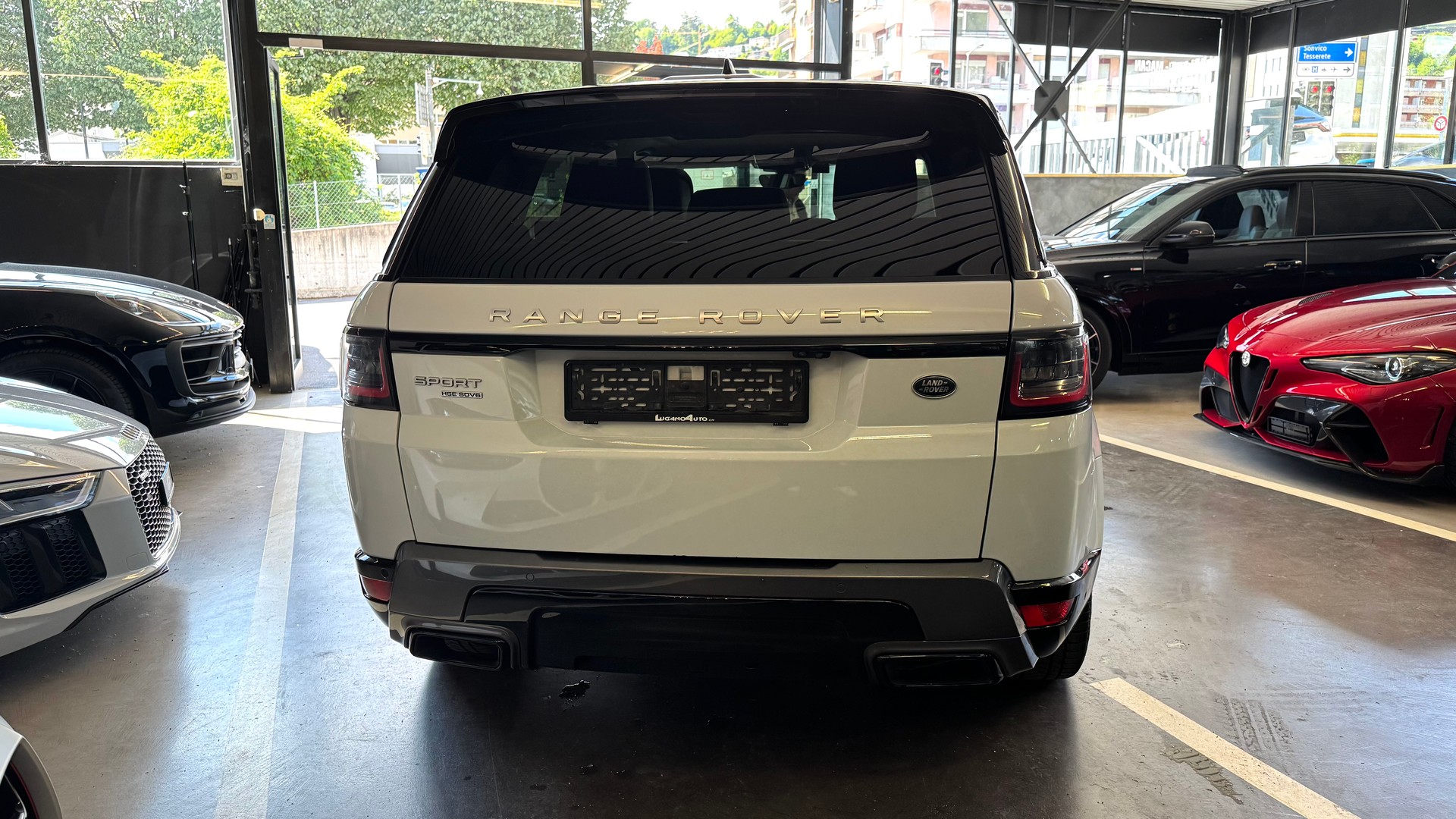 LAND ROVER Range Rover Sport 3.0 SDV6 HSE Automatic-image-2