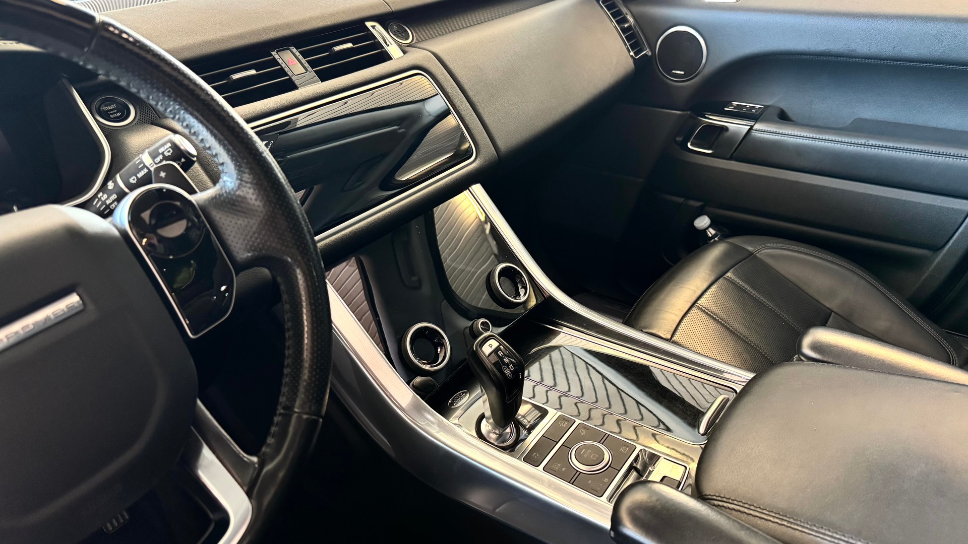 LAND ROVER Range Rover Sport 3.0 SDV6 HSE Automatic-image-8