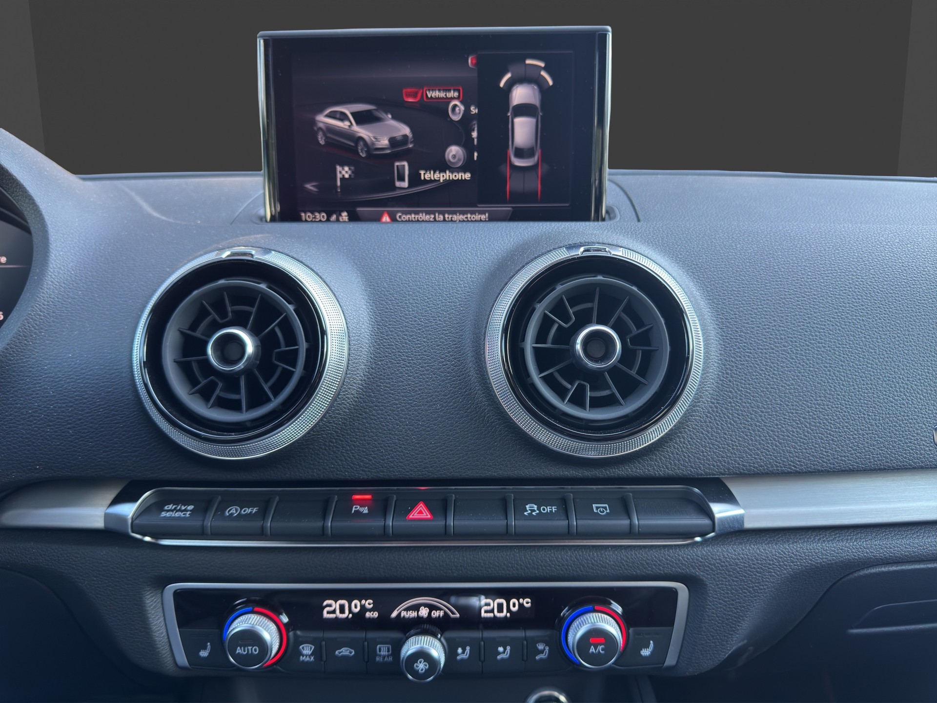 AUDI S3 Limousine 2.0 TFSI quattro S-tronic-image-13