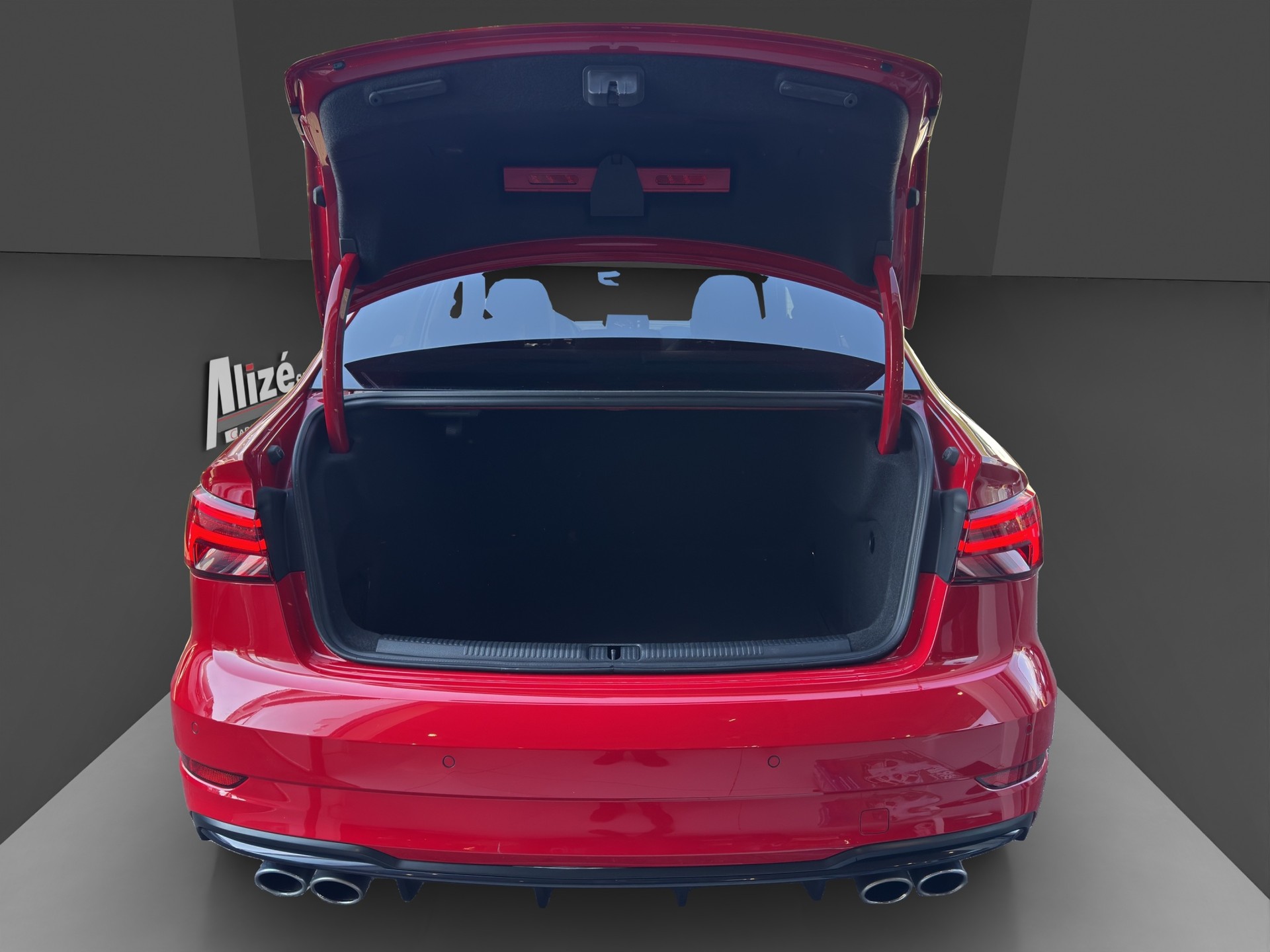 AUDI S3 Limousine 2.0 TFSI quattro S-tronic-image-16