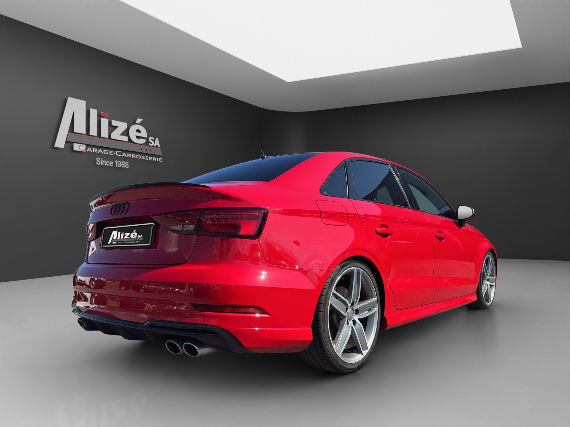 AUDI S3 Limousine 2.0 TFSI quattro S-tronic-image-6