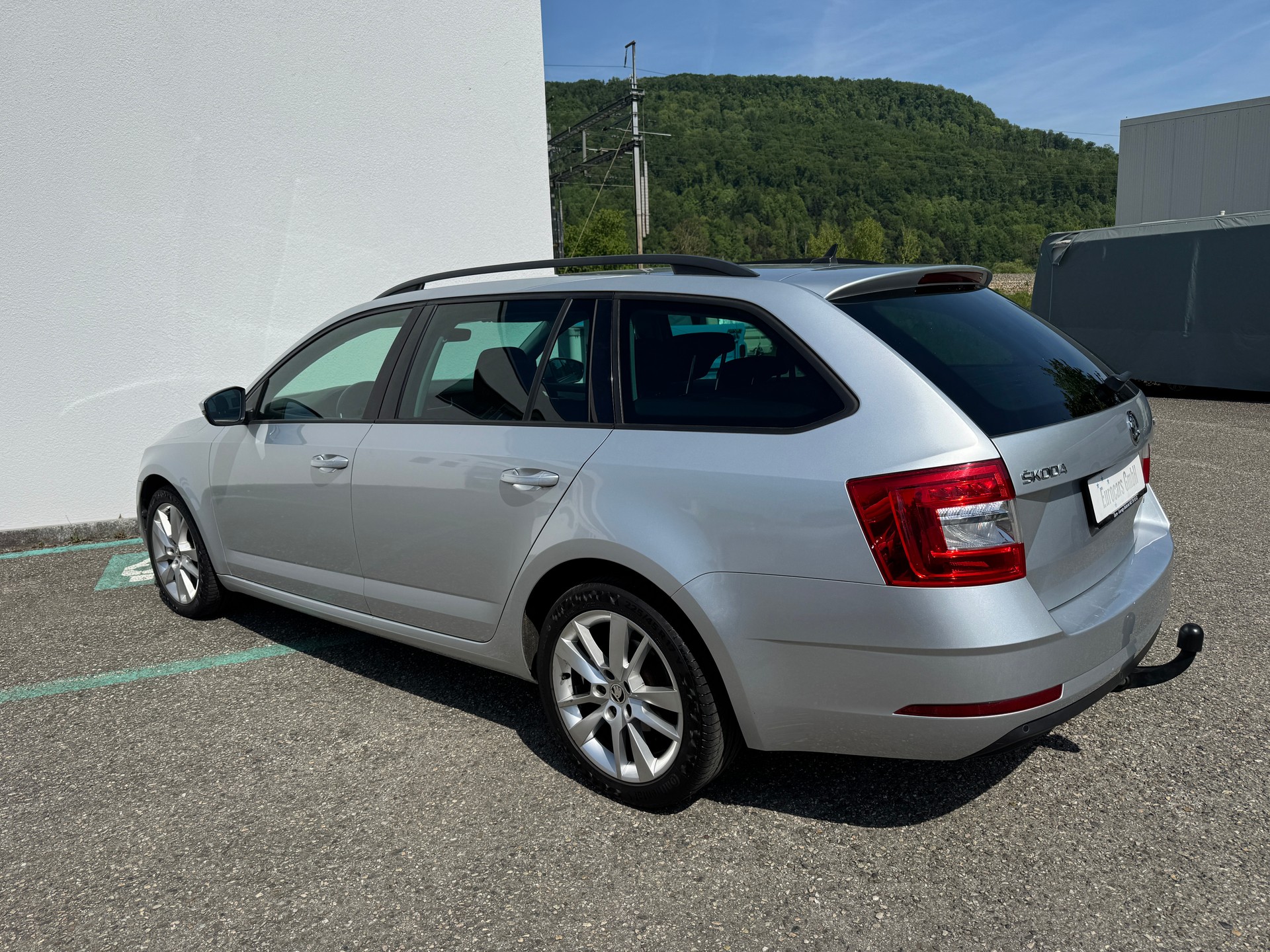 SKODA Octavia Combi 2.0 TDI Ambition 4x4-image-5