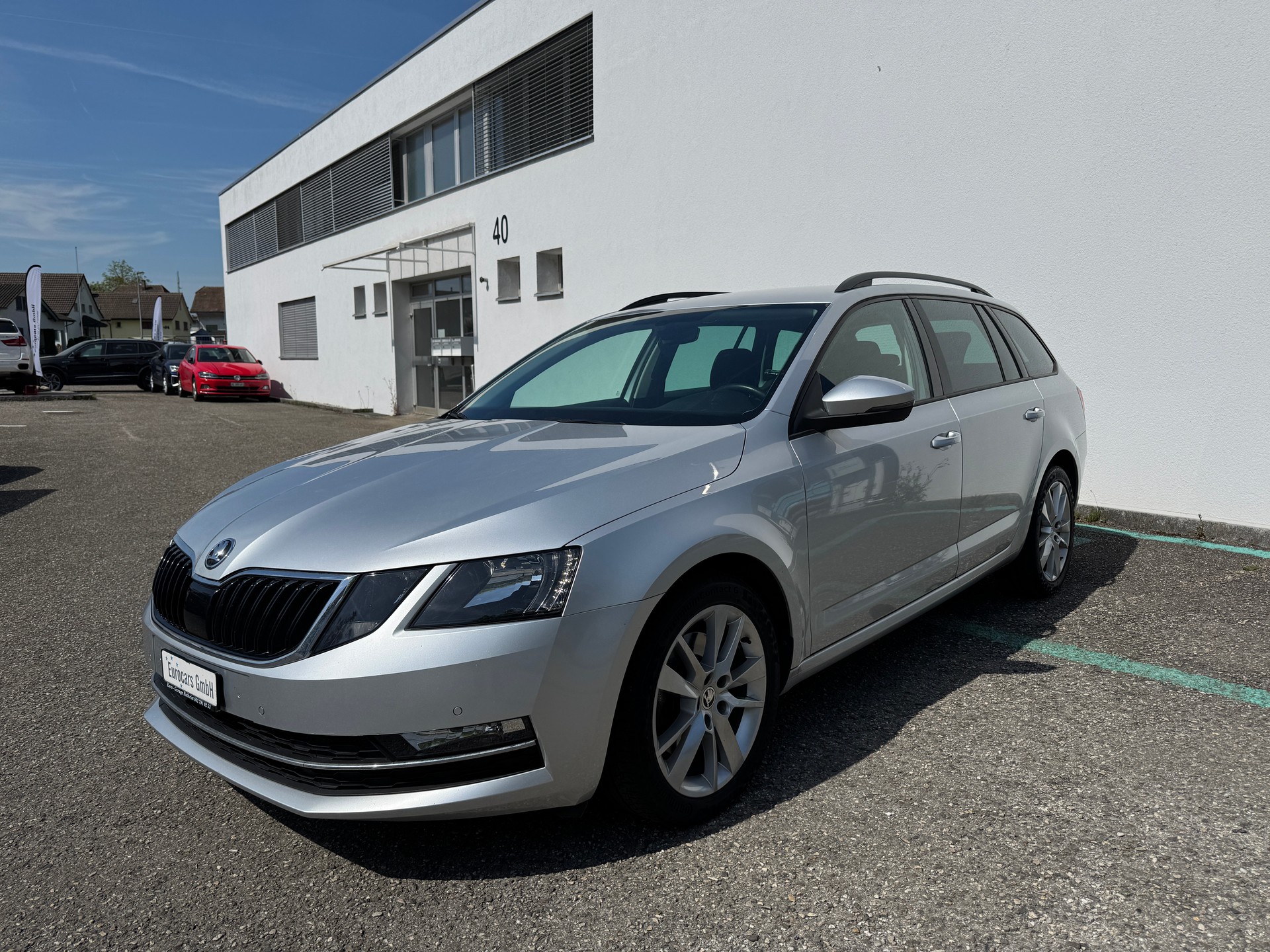 SKODA Octavia Combi 2.0 TDI Ambition 4x4-image-0